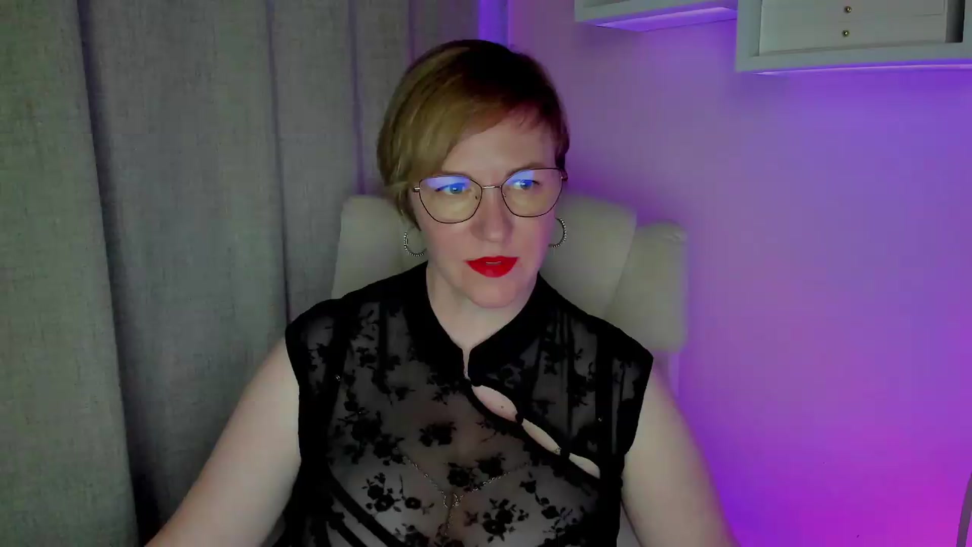 Gallery image thumbnail from EroticFELIZIA's myfreecams stream on, 07/29/2026, 17:58 image 5 of 20