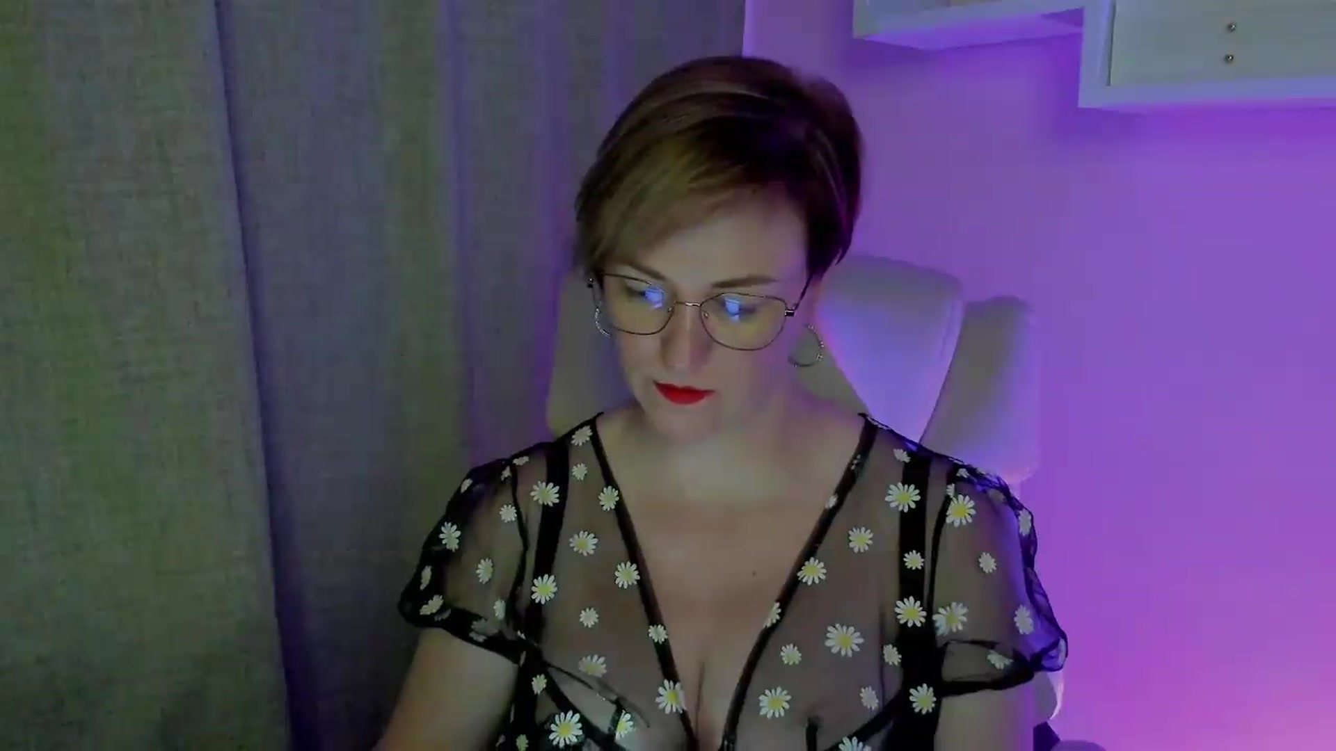 Gallery image thumbnail from EroticFELIZIA's myfreecams stream on, 07/30/2026, 12:52 image 6 of 20