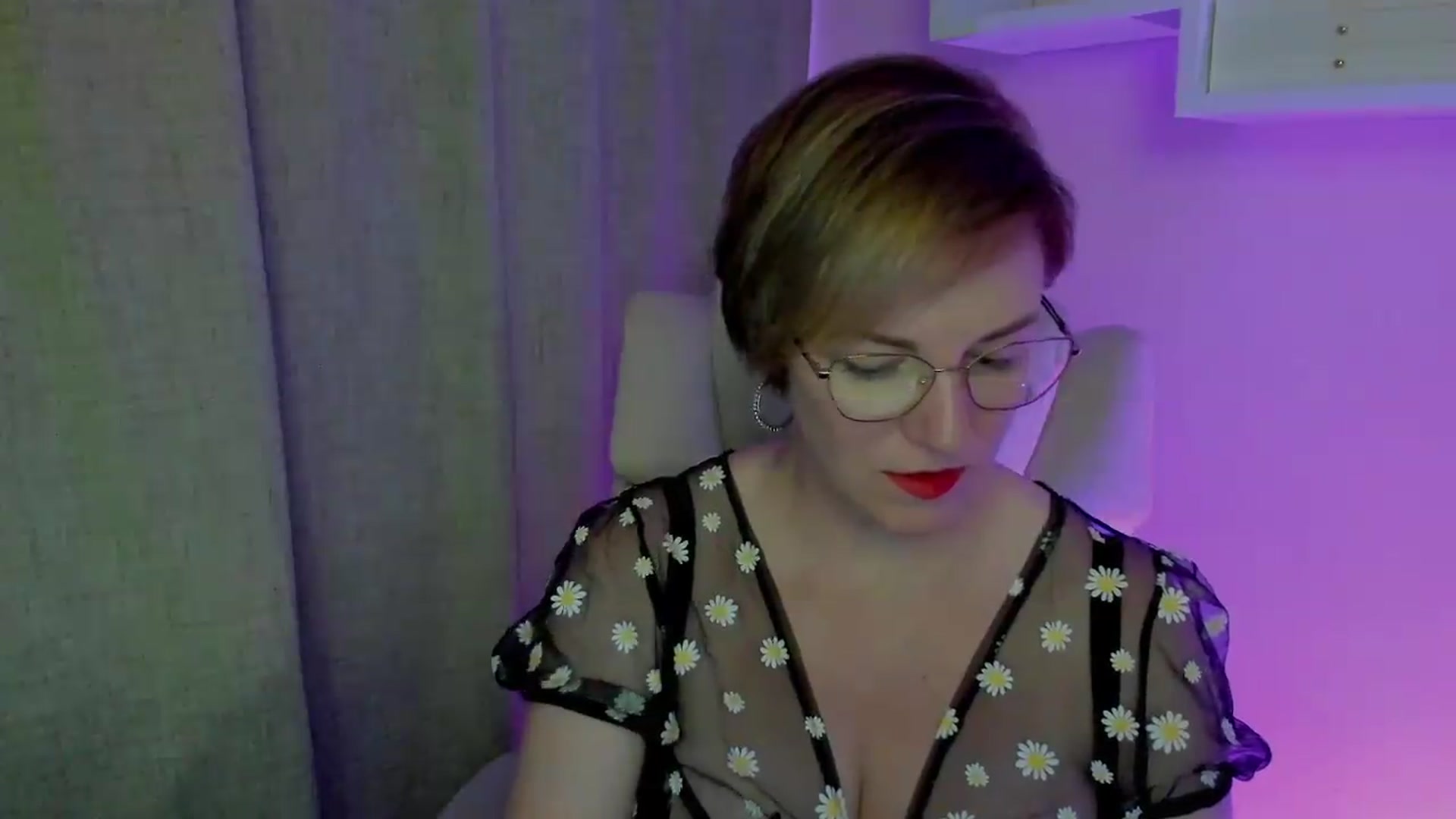 Gallery image thumbnail from EroticFELIZIA's myfreecams stream on, 07/30/2026, 12:52 image 4 of 20