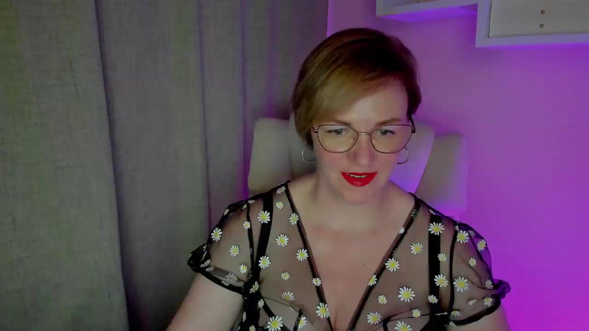 Gallery image thumbnail from EroticFELIZIA's myfreecams stream on, 07/30/2026, 12:52 image 1 of 20