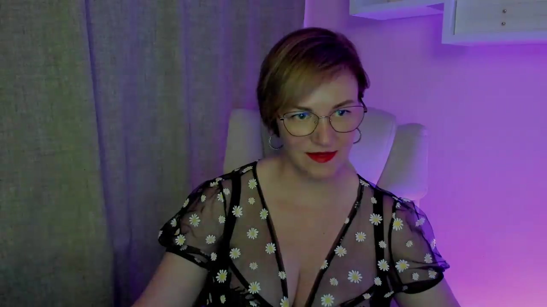 Gallery image thumbnail from EroticFELIZIA's myfreecams stream on, 07/30/2026, 13:14 image 4 of 20
