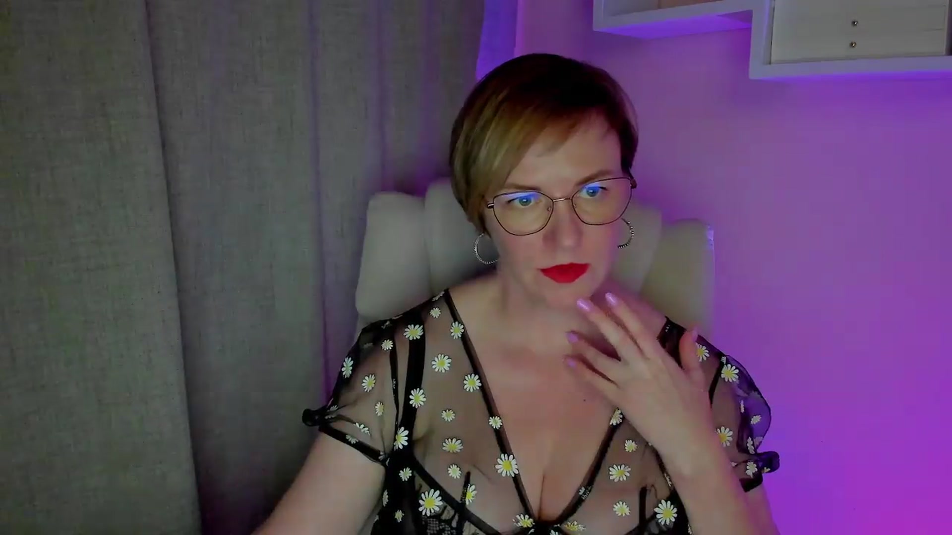 Gallery image thumbnail from EroticFELIZIA's myfreecams stream on, 07/30/2026, 18:38 image 10 of 20