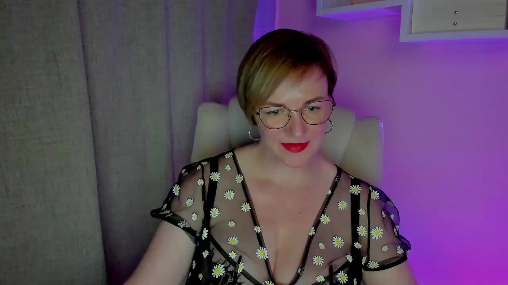 Gallery image thumbnail from EroticFELIZIA's myfreecams stream on, 07/30/2026, 18:38 image 3 of 20