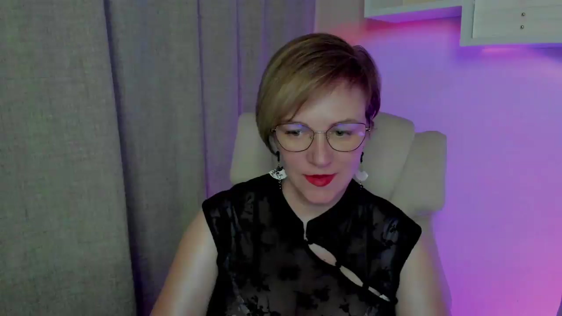 Gallery image thumbnail from EroticFELIZIA's myfreecams stream on, 08/02/2026, 13:56 image 15 of 20