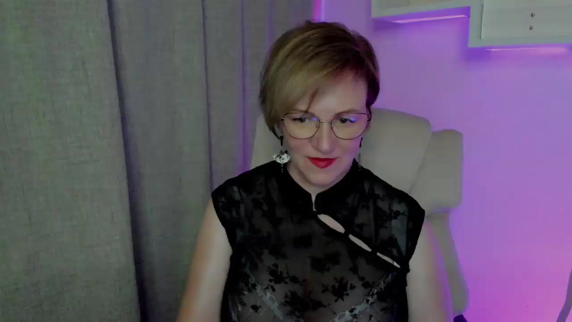 Gallery image thumbnail from EroticFELIZIA's myfreecams stream on, 08/02/2026, 14:44 image 16 of 20