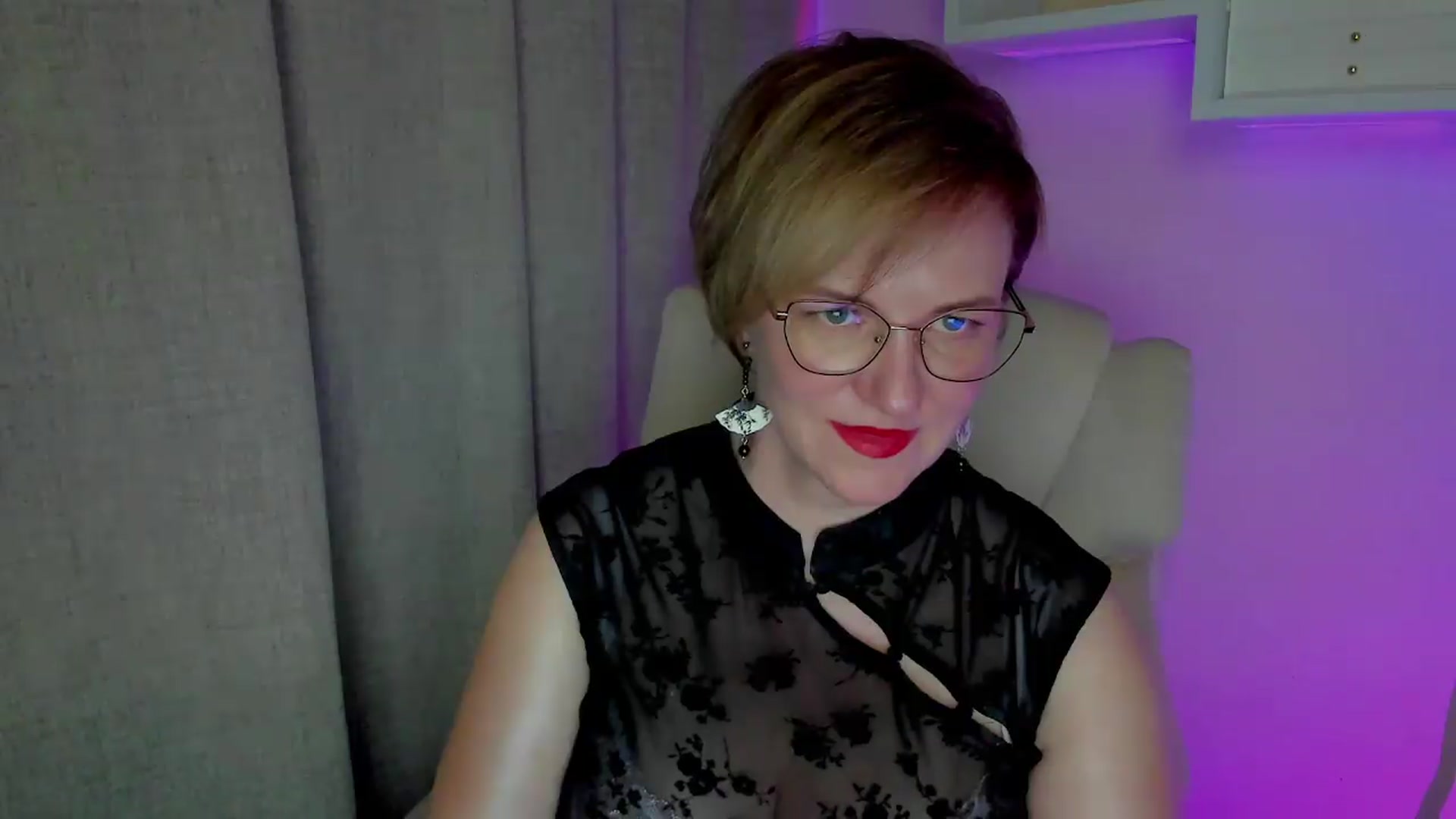 Gallery image thumbnail from EroticFELIZIA's myfreecams stream on, 08/02/2026, 14:44 image 6 of 20