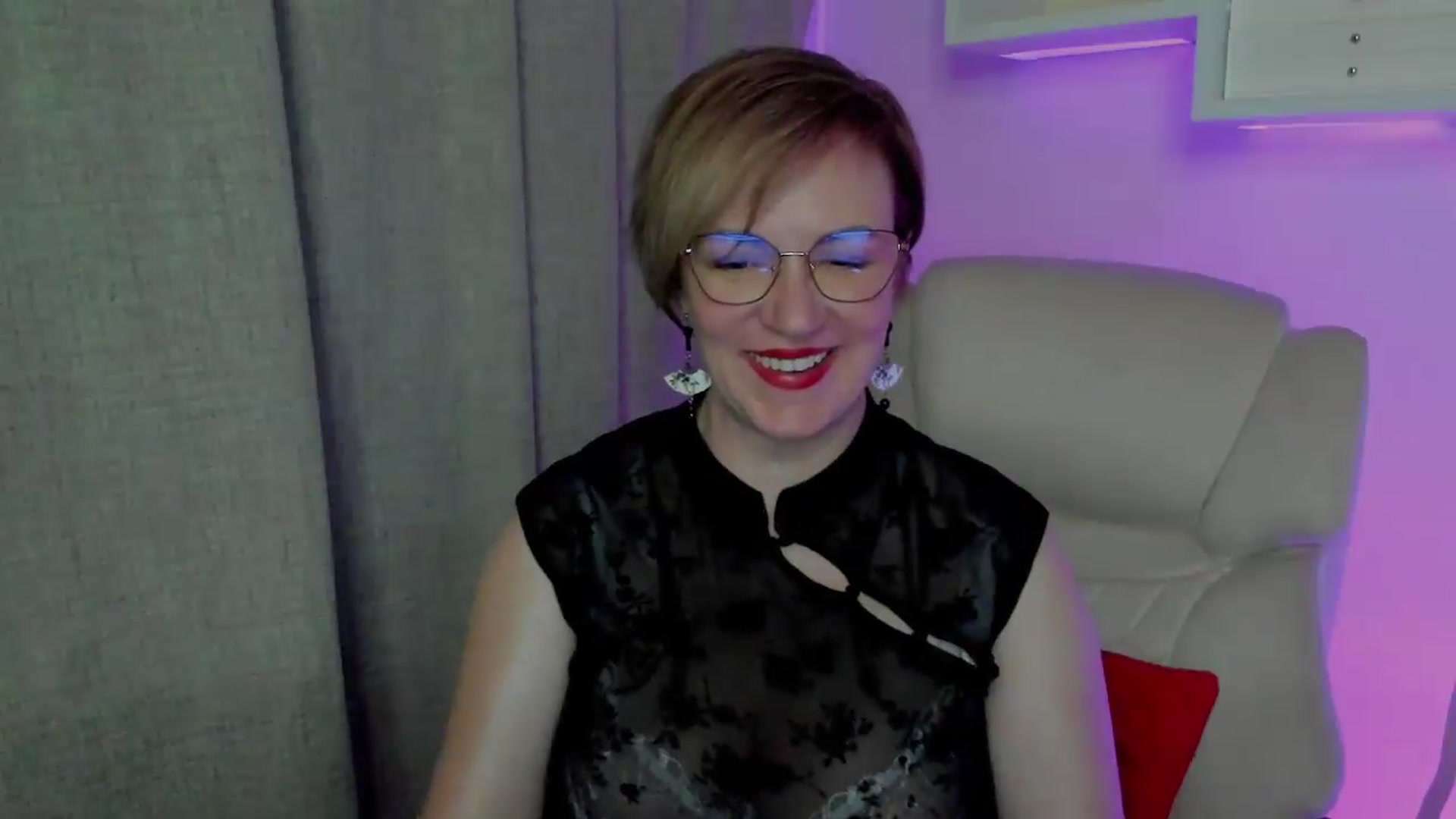 Gallery image thumbnail from EroticFELIZIA's myfreecams stream on, 08/02/2026, 14:44 image 15 of 20