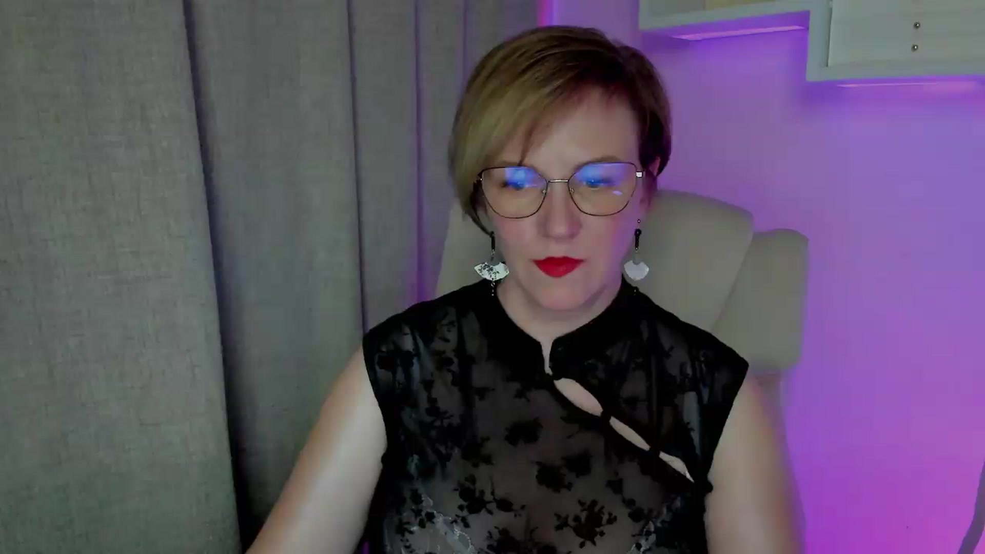 Gallery image thumbnail from EroticFELIZIA's myfreecams stream on, 08/02/2026, 14:44 image 4 of 20