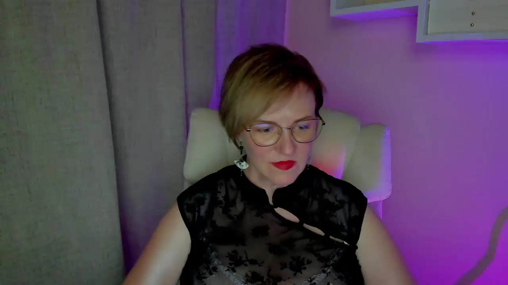 Gallery image thumbnail from EroticFELIZIA's myfreecams stream on, 08/02/2026, 16:10 image 12 of 20