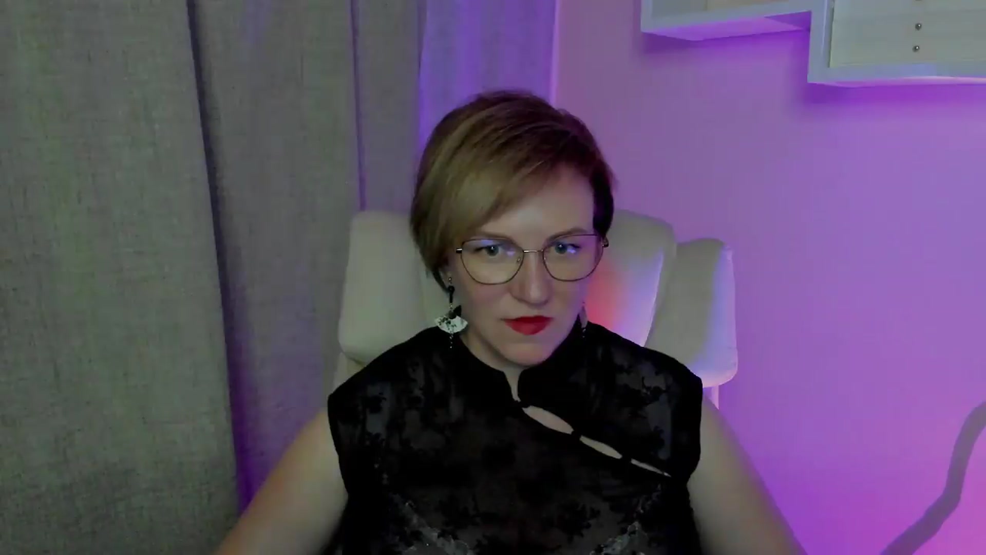 Gallery image thumbnail from EroticFELIZIA's myfreecams stream on, 08/02/2026, 16:10 image 10 of 20