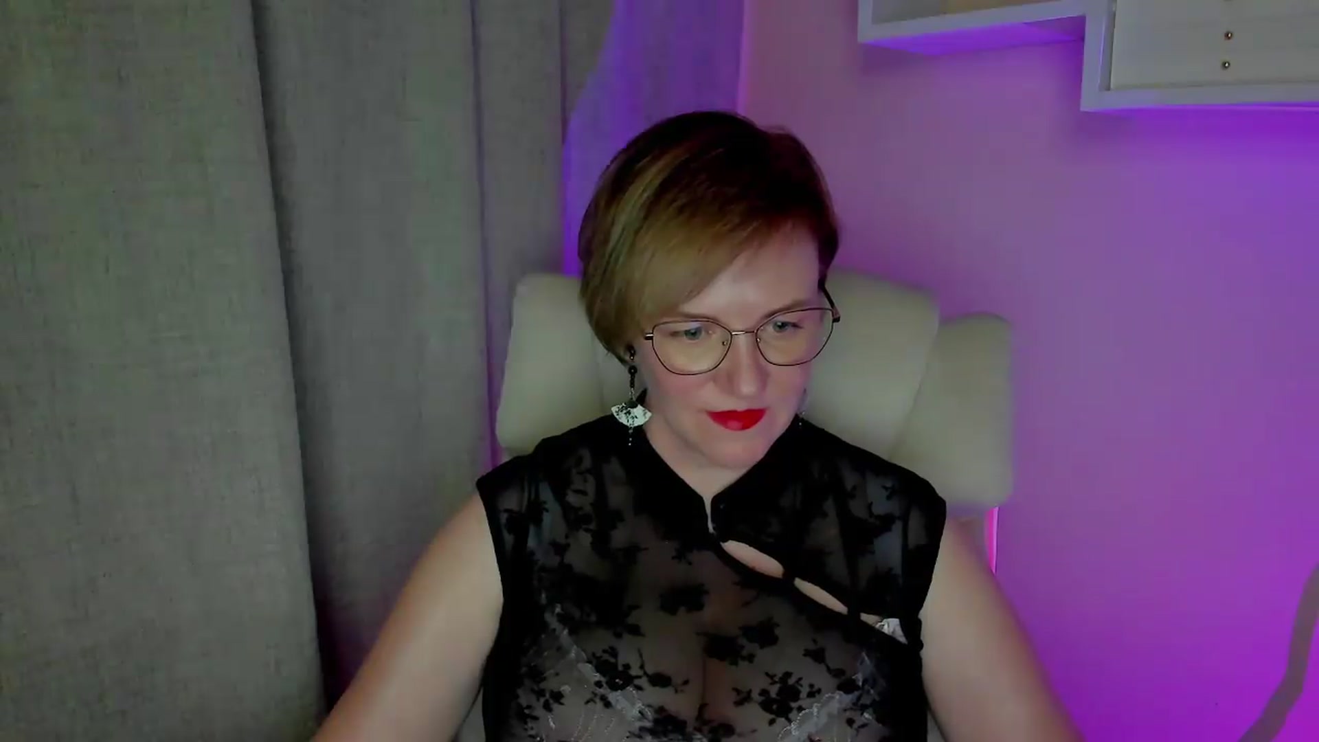 Gallery image thumbnail from EroticFELIZIA's myfreecams stream on, 08/02/2026, 19:02 image 2 of 20
