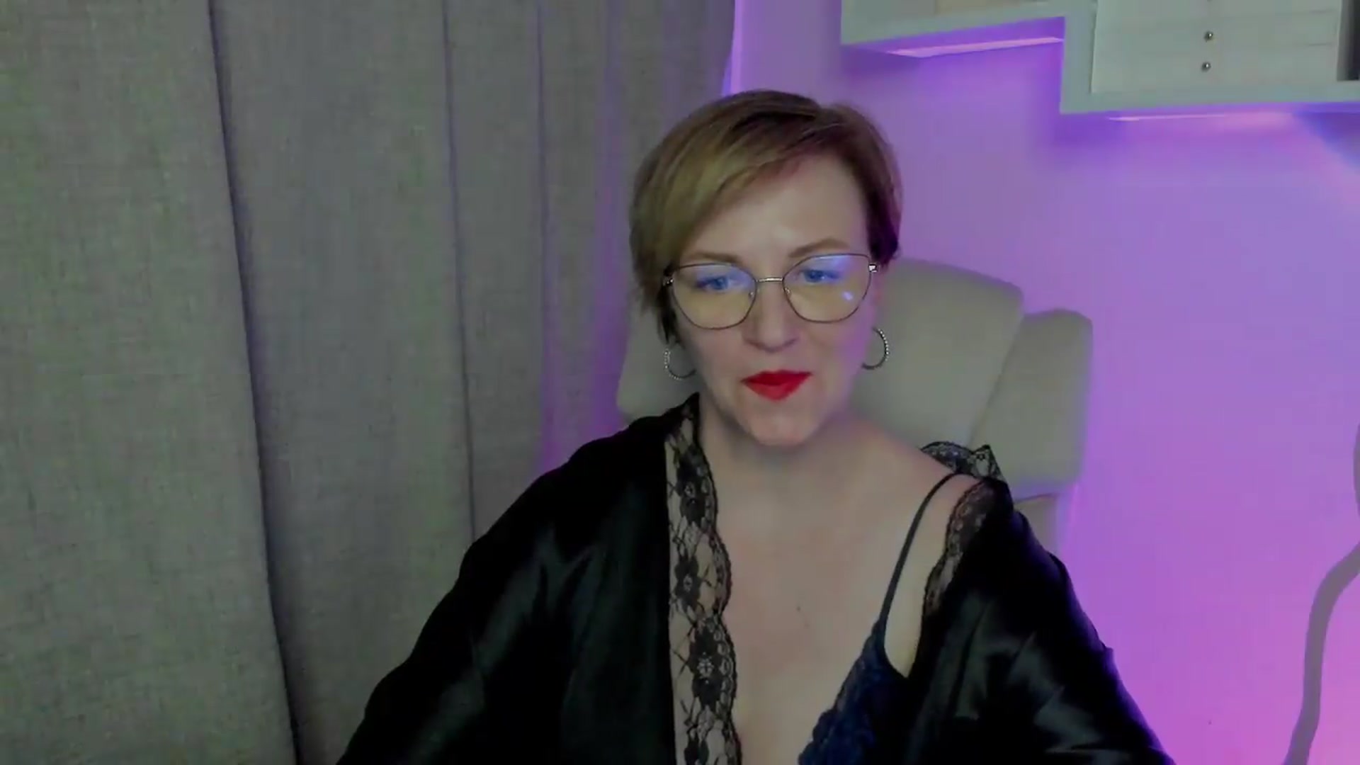 Gallery image thumbnail from EroticFELIZIA's myfreecams stream on, 08/03/2026, 16:20 image 13 of 20