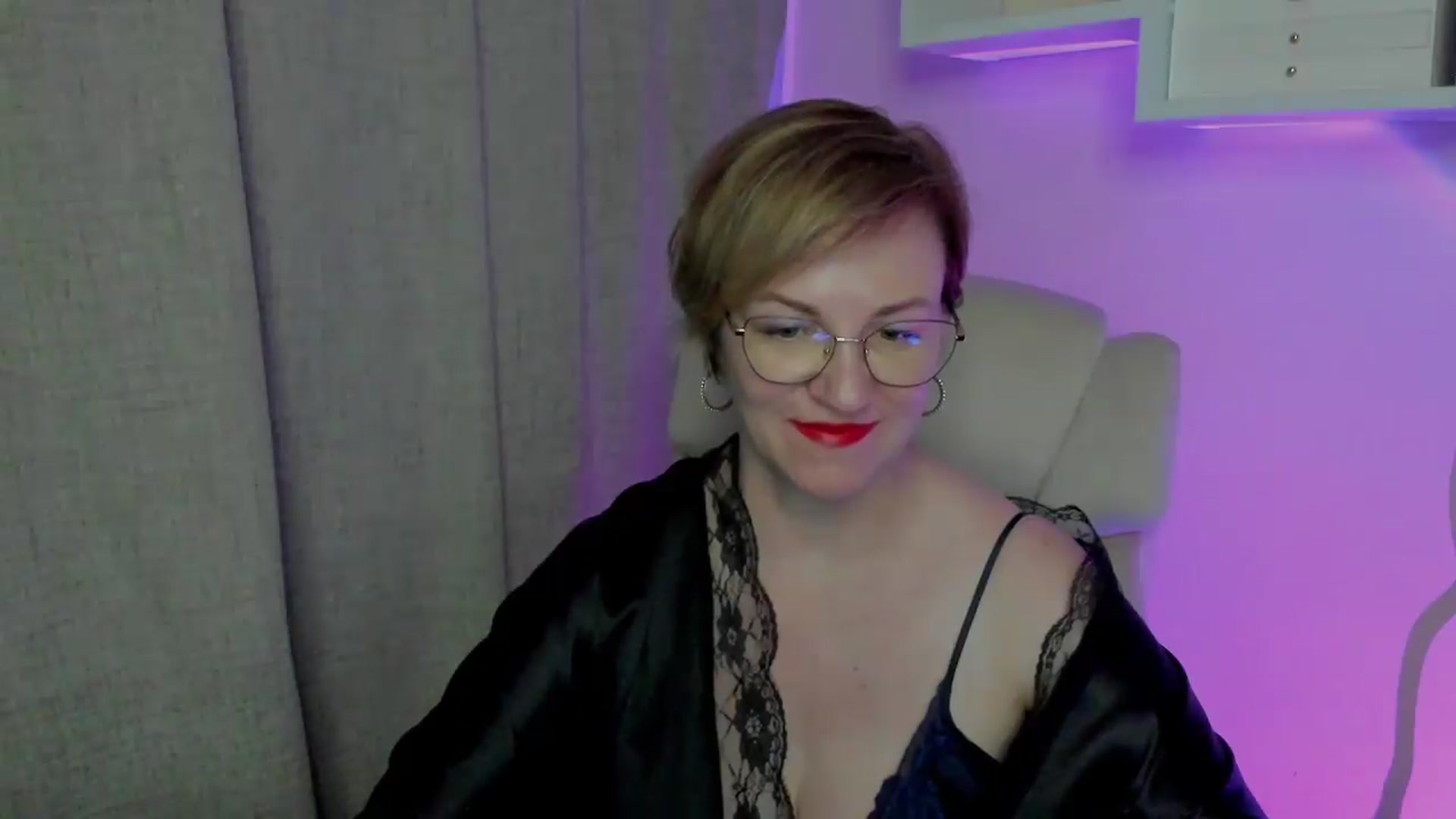 Gallery image thumbnail from EroticFELIZIA's myfreecams stream on, 08/03/2026, 16:20 image 14 of 20