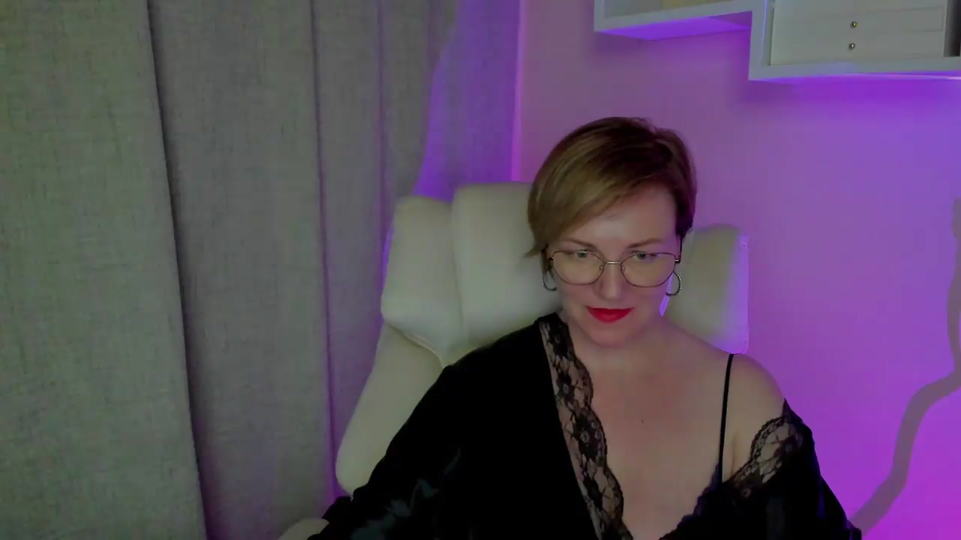 Gallery image thumbnail from EroticFELIZIA's myfreecams stream on, 08/03/2026, 17:58 image 19 of 20