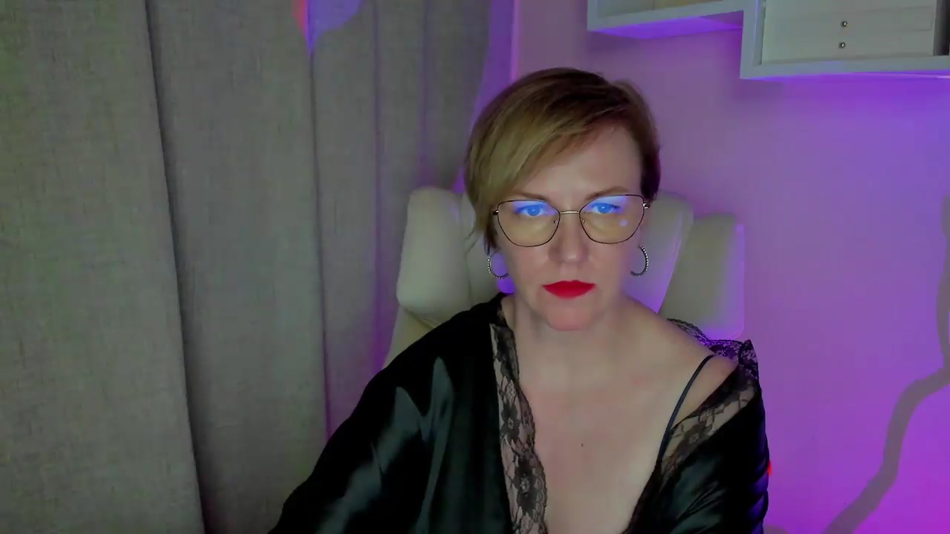 Gallery image thumbnail from EroticFELIZIA's myfreecams stream on, 08/03/2026, 17:58 image 3 of 20
