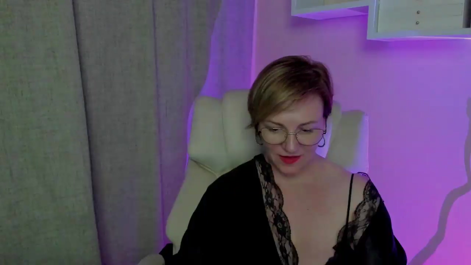 Gallery image thumbnail from EroticFELIZIA's myfreecams stream on, 08/03/2026, 17:58 image 15 of 20