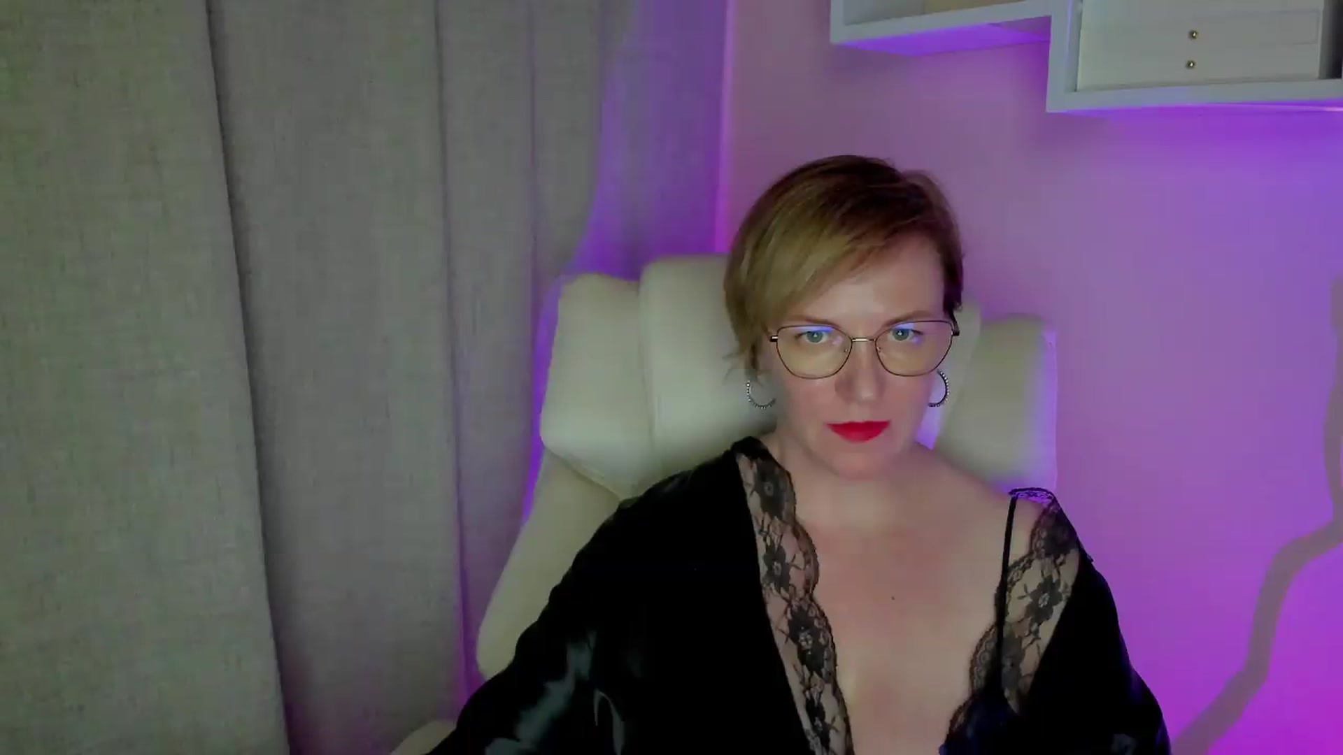 Gallery image thumbnail from EroticFELIZIA's myfreecams stream on, 08/03/2026, 17:58 image 7 of 20