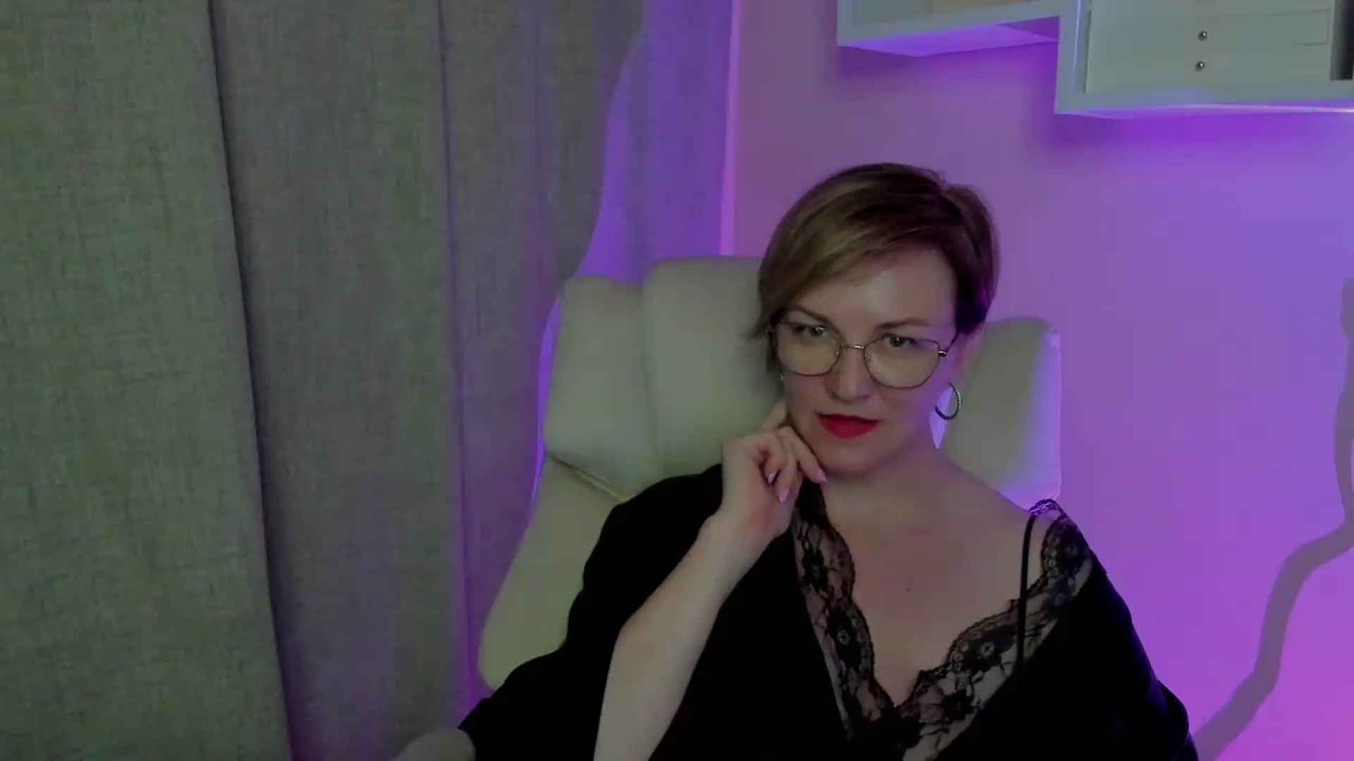 Gallery image thumbnail from EroticFELIZIA's myfreecams stream on, 08/03/2026, 17:58 image 12 of 20