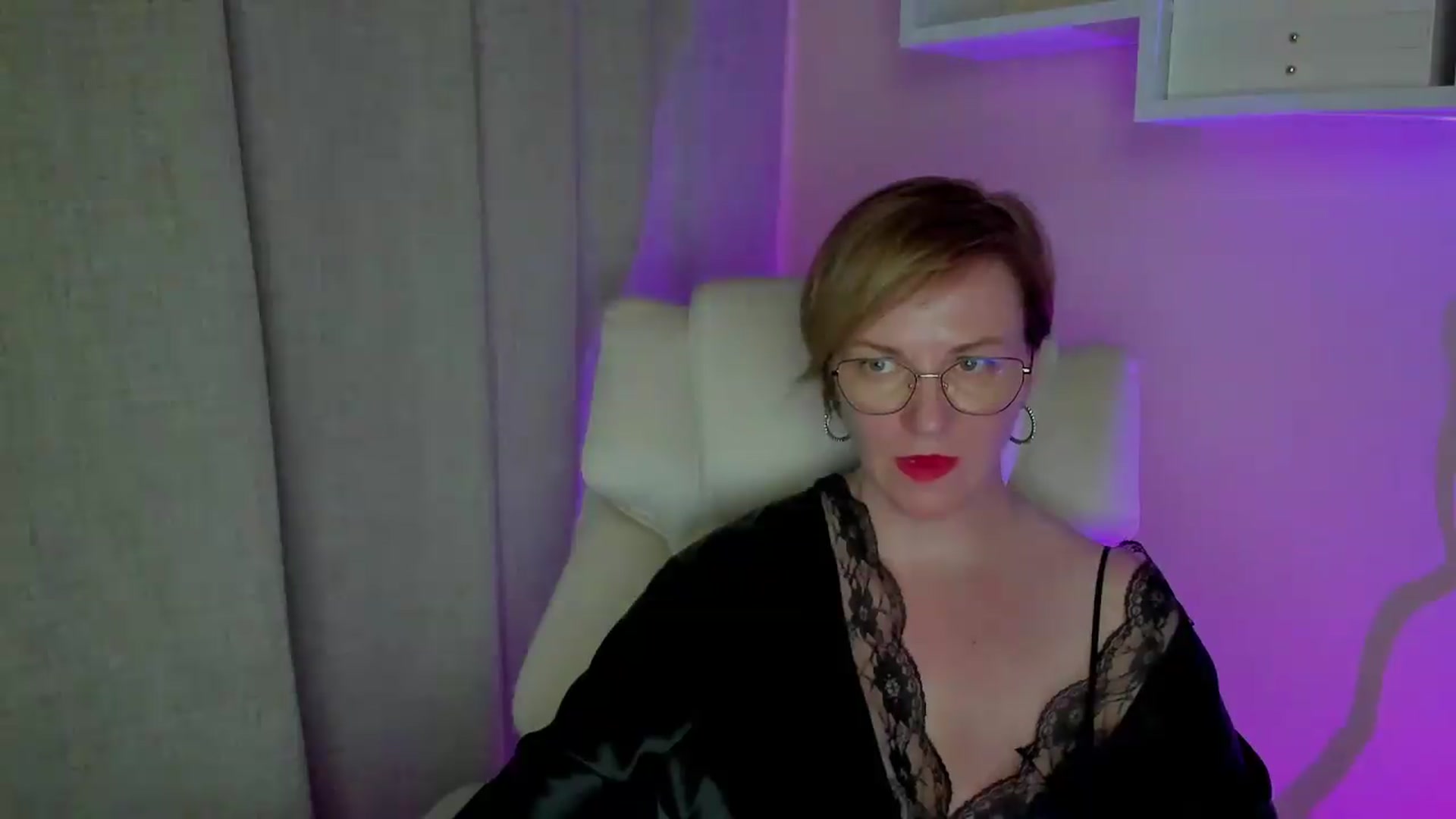 Gallery image thumbnail from EroticFELIZIA's myfreecams stream on, 08/03/2026, 17:58 image 14 of 20