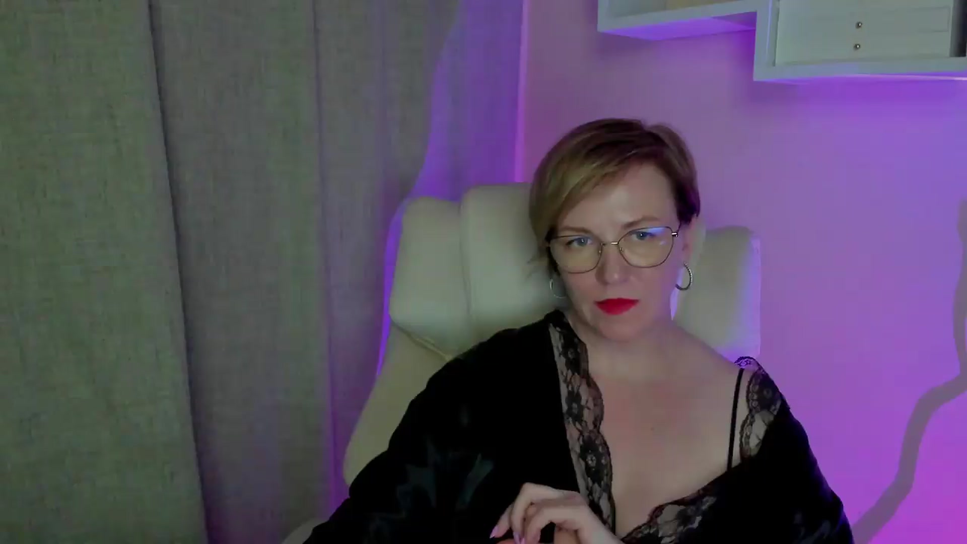 Gallery image thumbnail from EroticFELIZIA's myfreecams stream on, 08/03/2026, 17:58 image 8 of 20