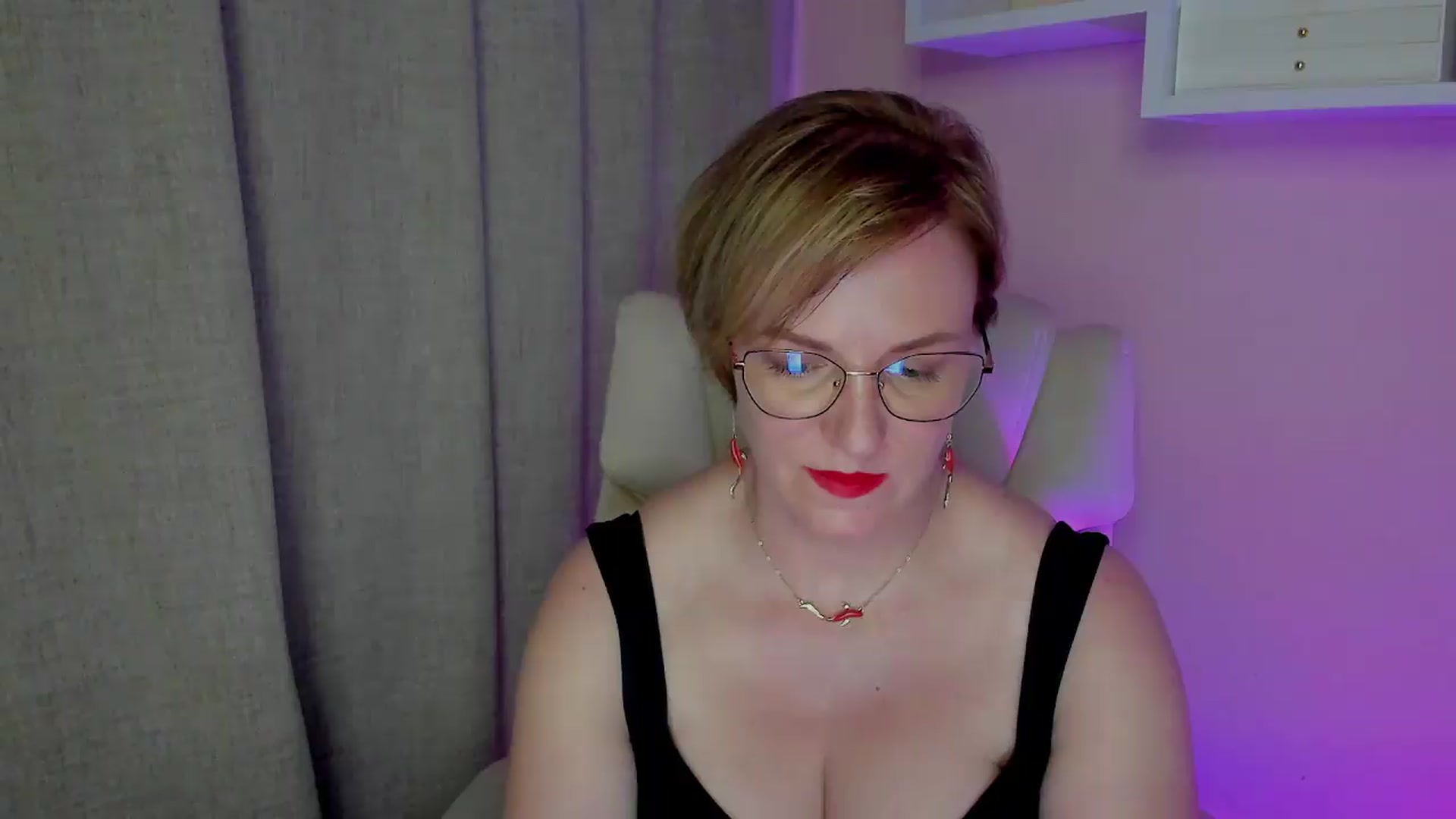 Gallery image thumbnail from EroticFELIZIA's myfreecams stream on, 08/04/2026, 15:11 image 5 of 20