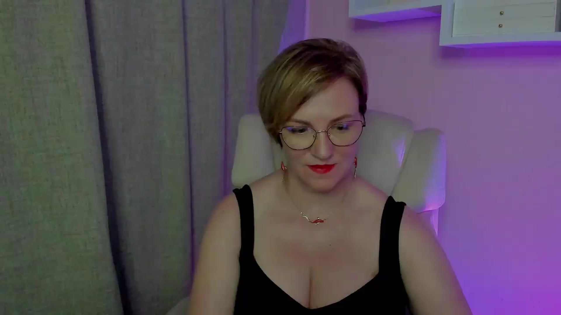 Gallery image thumbnail from EroticFELIZIA's myfreecams stream on, 08/04/2026, 16:03 image 1 of 20