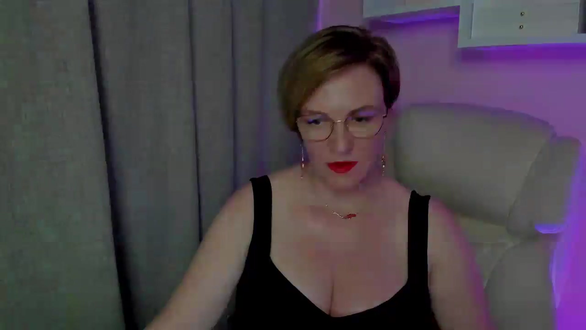 Gallery image thumbnail from EroticFELIZIA's myfreecams stream on, 08/04/2026, 18:02 image 13 of 20