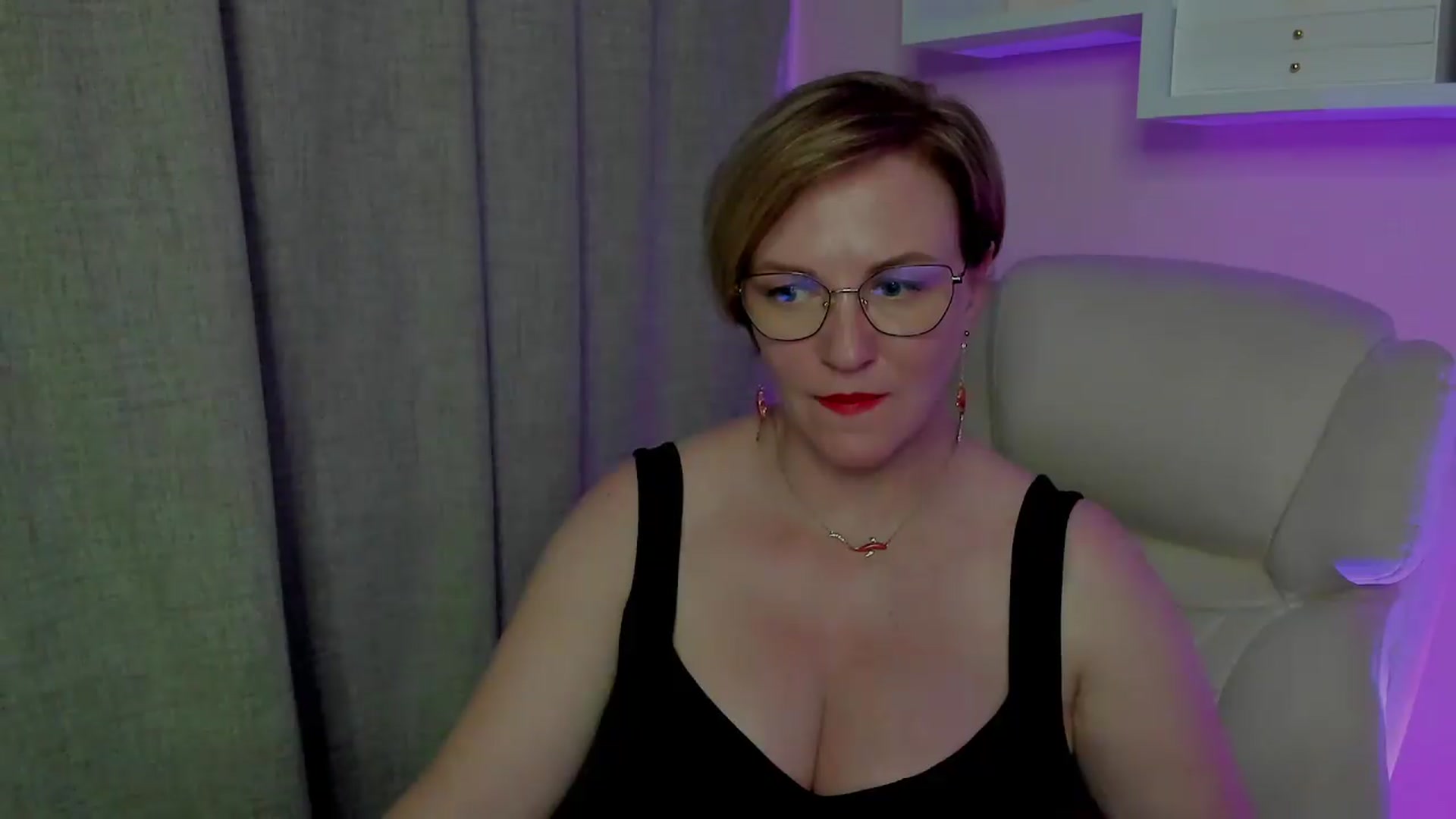 Gallery image thumbnail from EroticFELIZIA's myfreecams stream on, 08/04/2026, 18:02 image 14 of 20