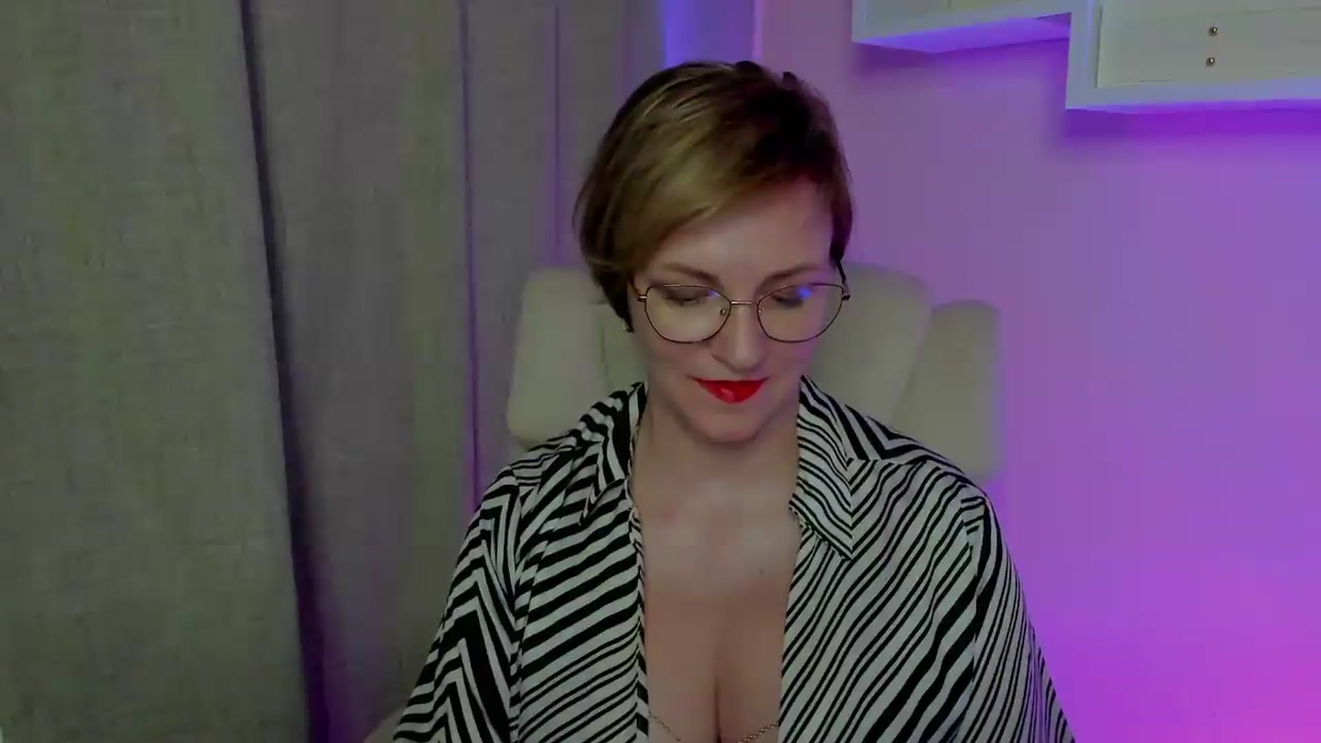 Gallery image thumbnail from EroticFELIZIA's myfreecams stream on, 08/05/2026, 13:25 image 7 of 20