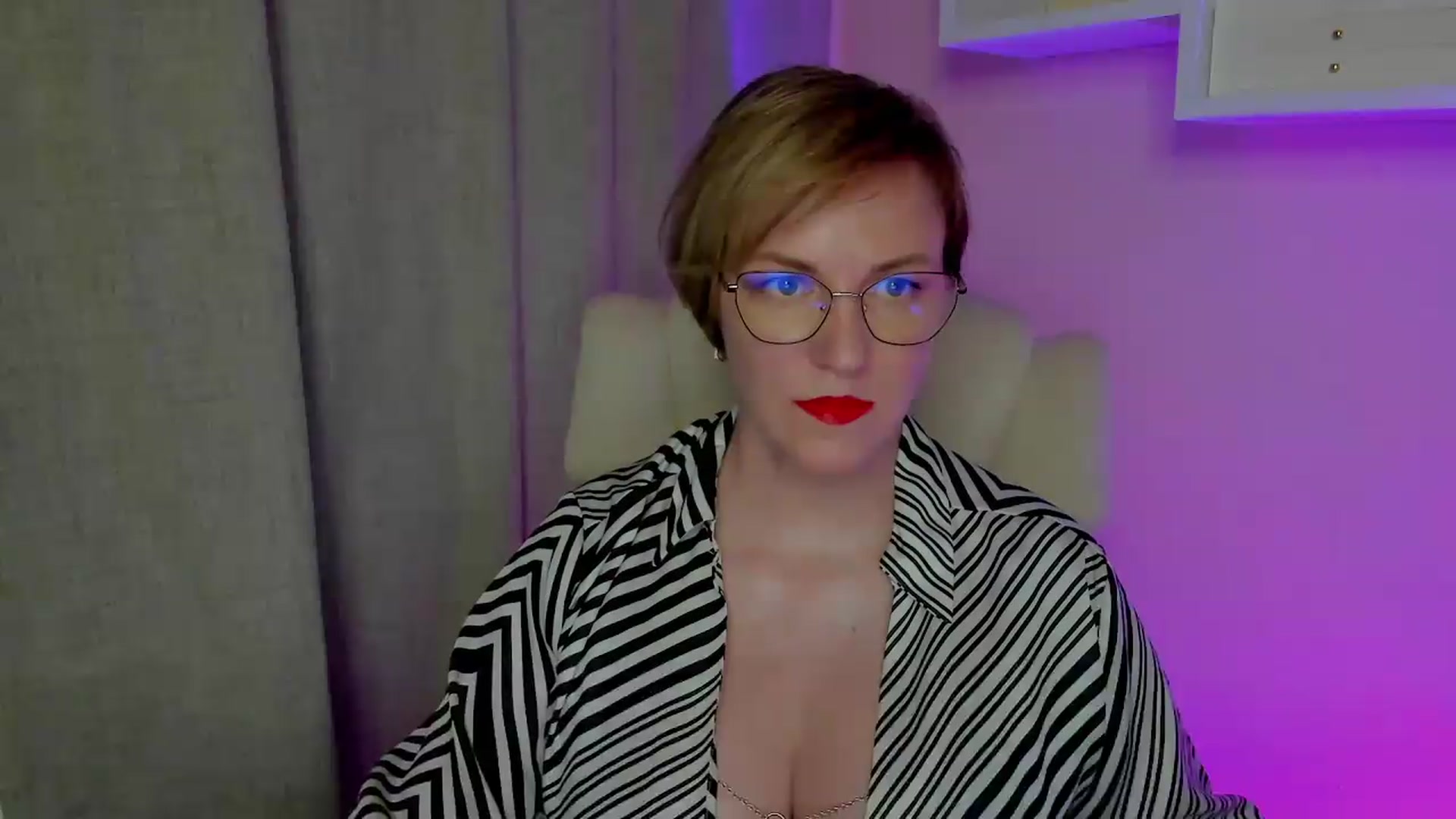 Gallery image thumbnail from EroticFELIZIA's myfreecams stream on, 08/05/2026, 13:25 image 2 of 20