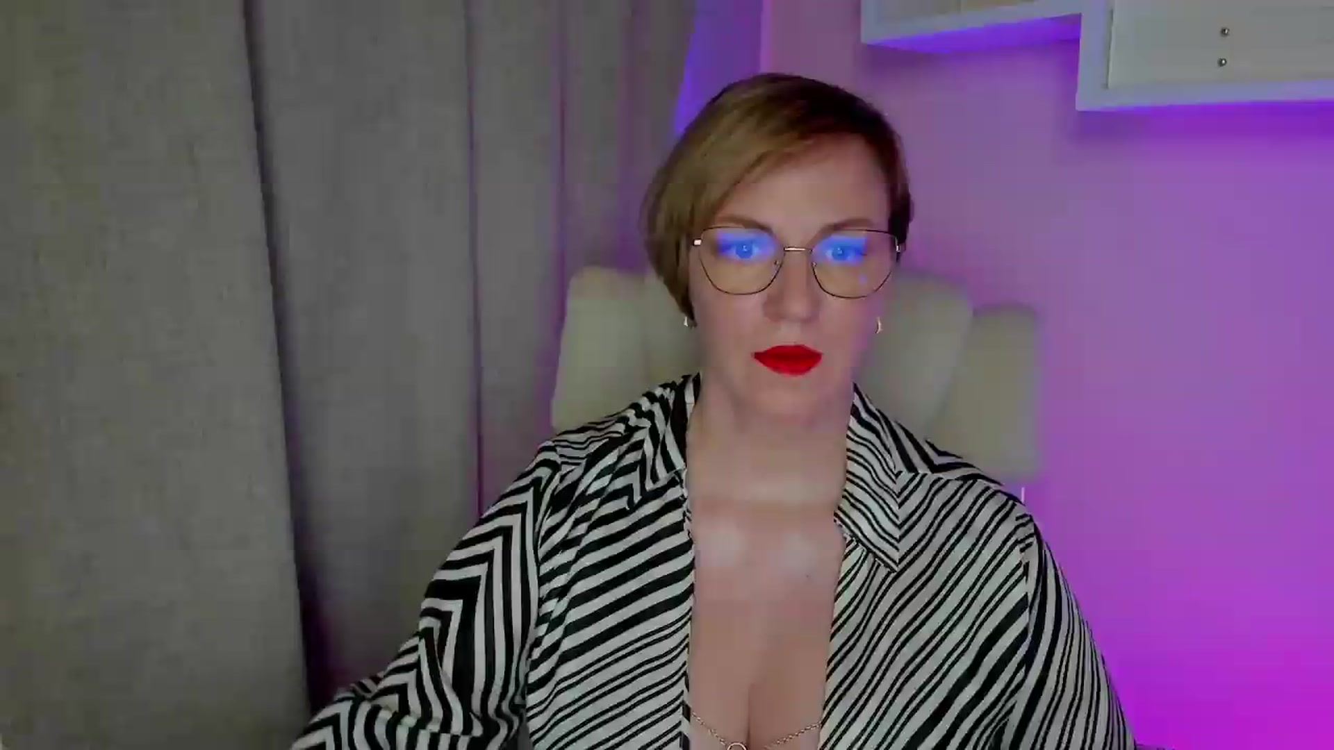 Gallery image thumbnail from EroticFELIZIA's myfreecams stream on, 08/05/2026, 13:25 image 1 of 20