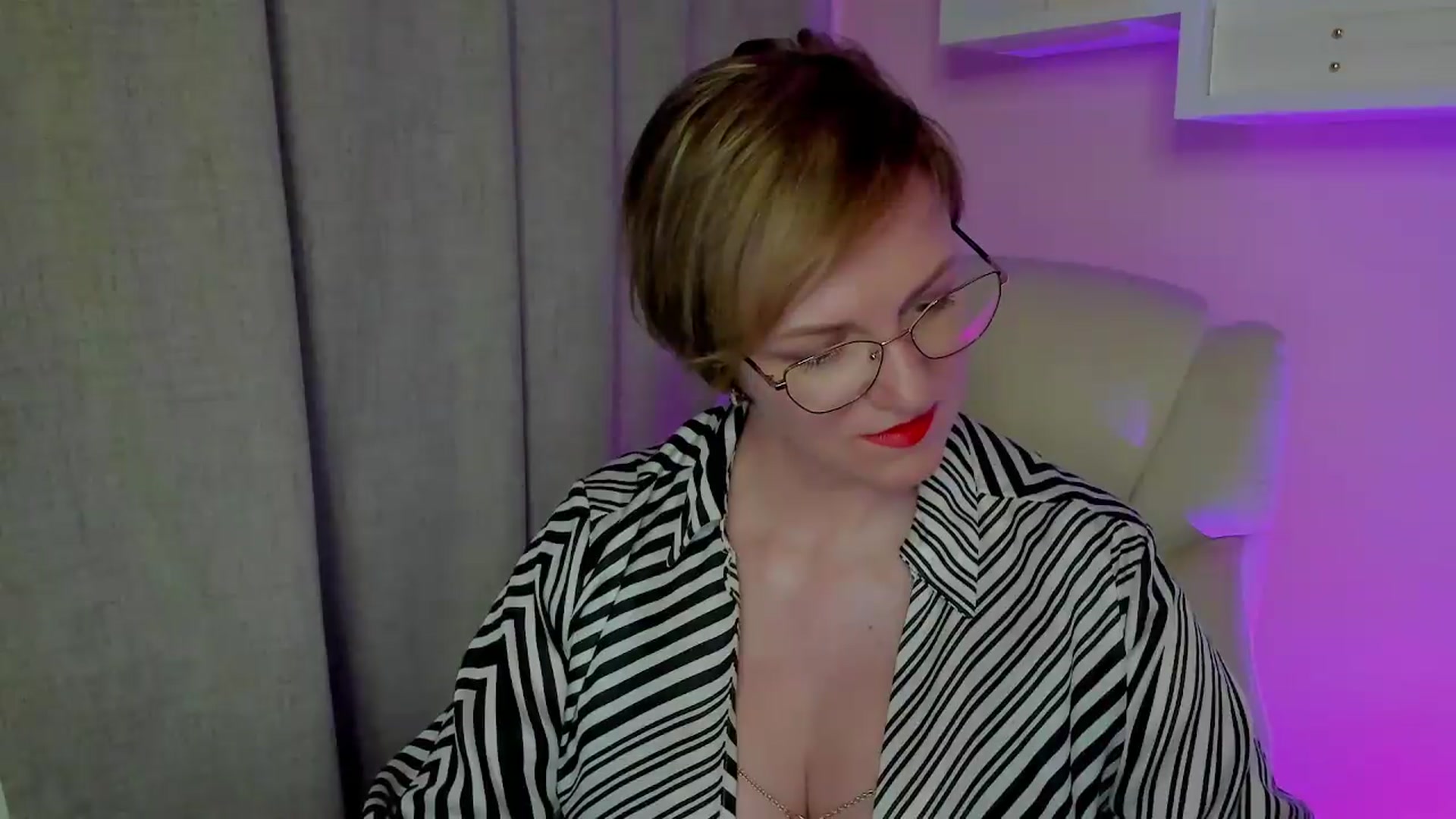 Gallery image thumbnail from EroticFELIZIA's myfreecams stream on, 08/05/2026, 13:25 image 11 of 20