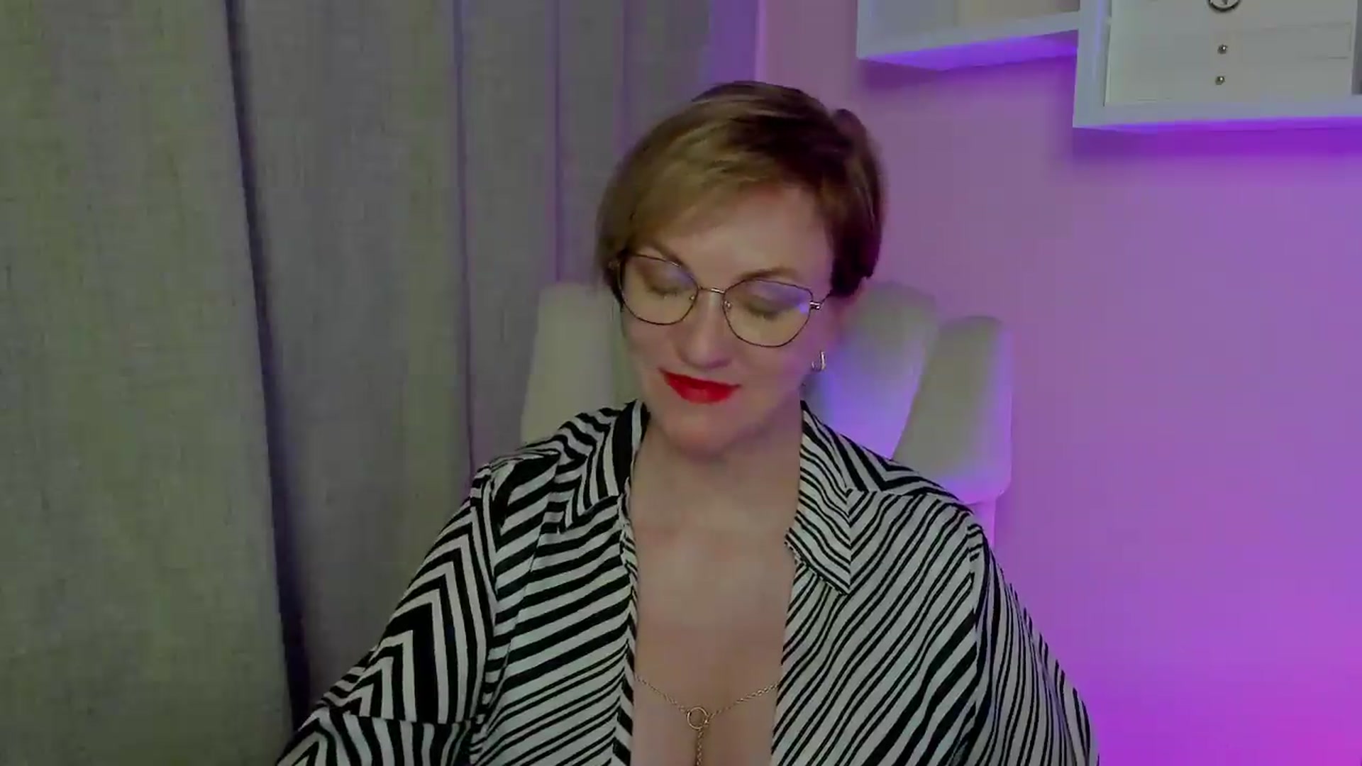 Gallery image thumbnail from EroticFELIZIA's myfreecams stream on, 08/05/2026, 15:47 image 9 of 20