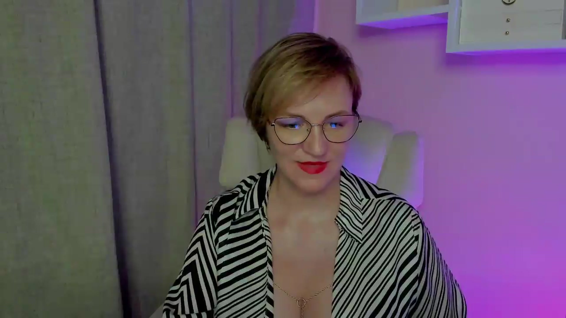 Gallery image thumbnail from EroticFELIZIA's myfreecams stream on, 08/05/2026, 15:47 image 6 of 20