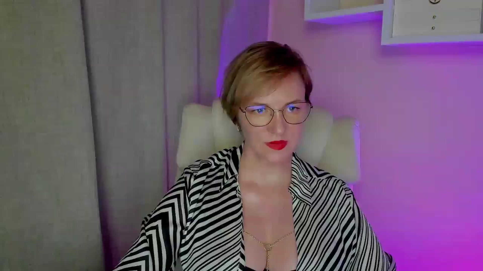 Gallery image thumbnail from EroticFELIZIA's myfreecams stream on, 08/05/2026, 15:47 image 1 of 20
