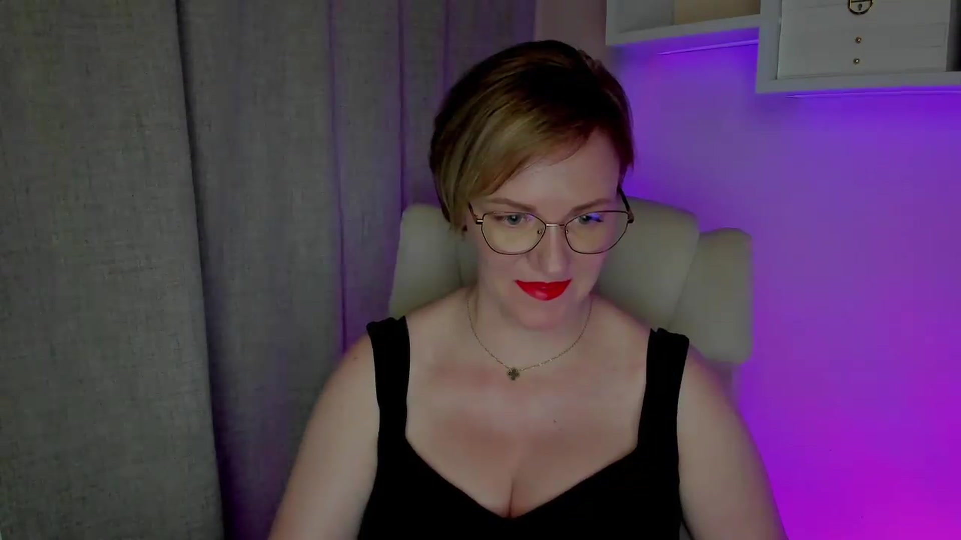 Gallery image thumbnail from EroticFELIZIA's myfreecams stream on, 08/09/2026, 08:55 image 3 of 20