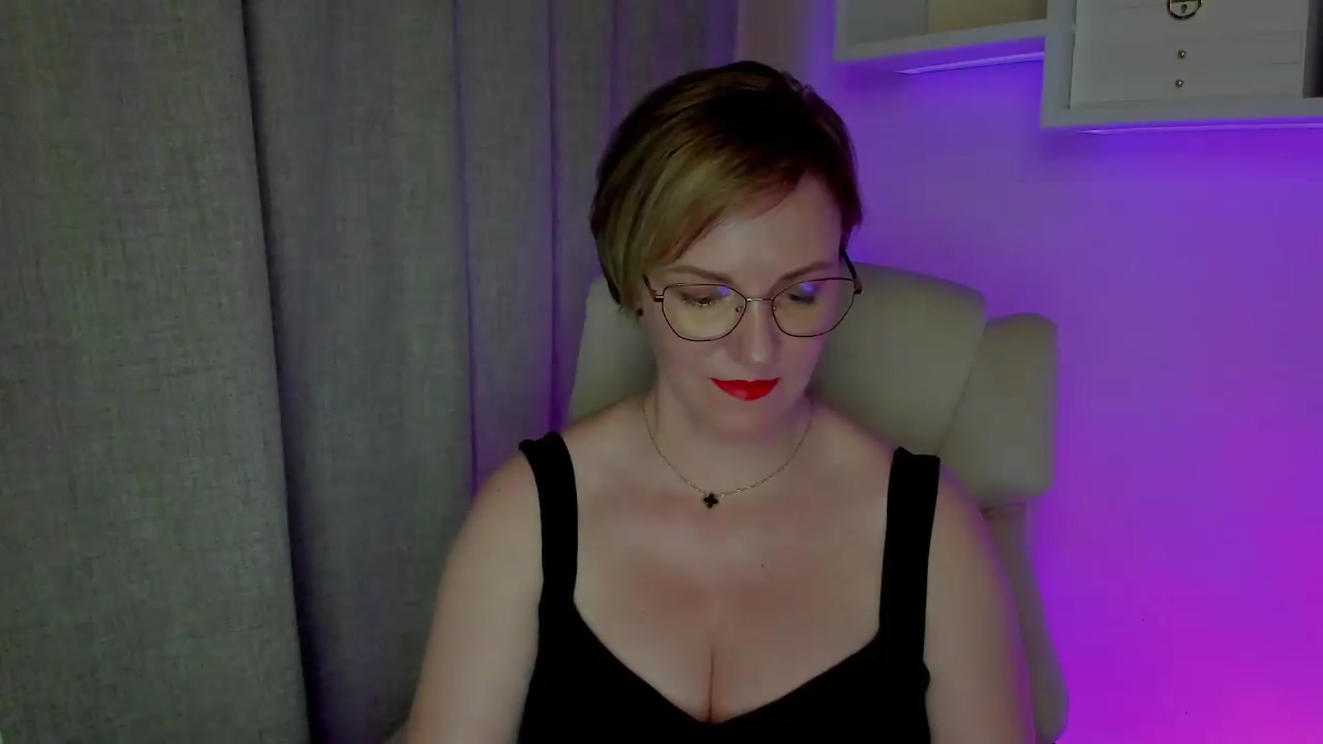 Gallery image thumbnail from EroticFELIZIA's myfreecams stream on, 08/09/2026, 08:55 image 10 of 20