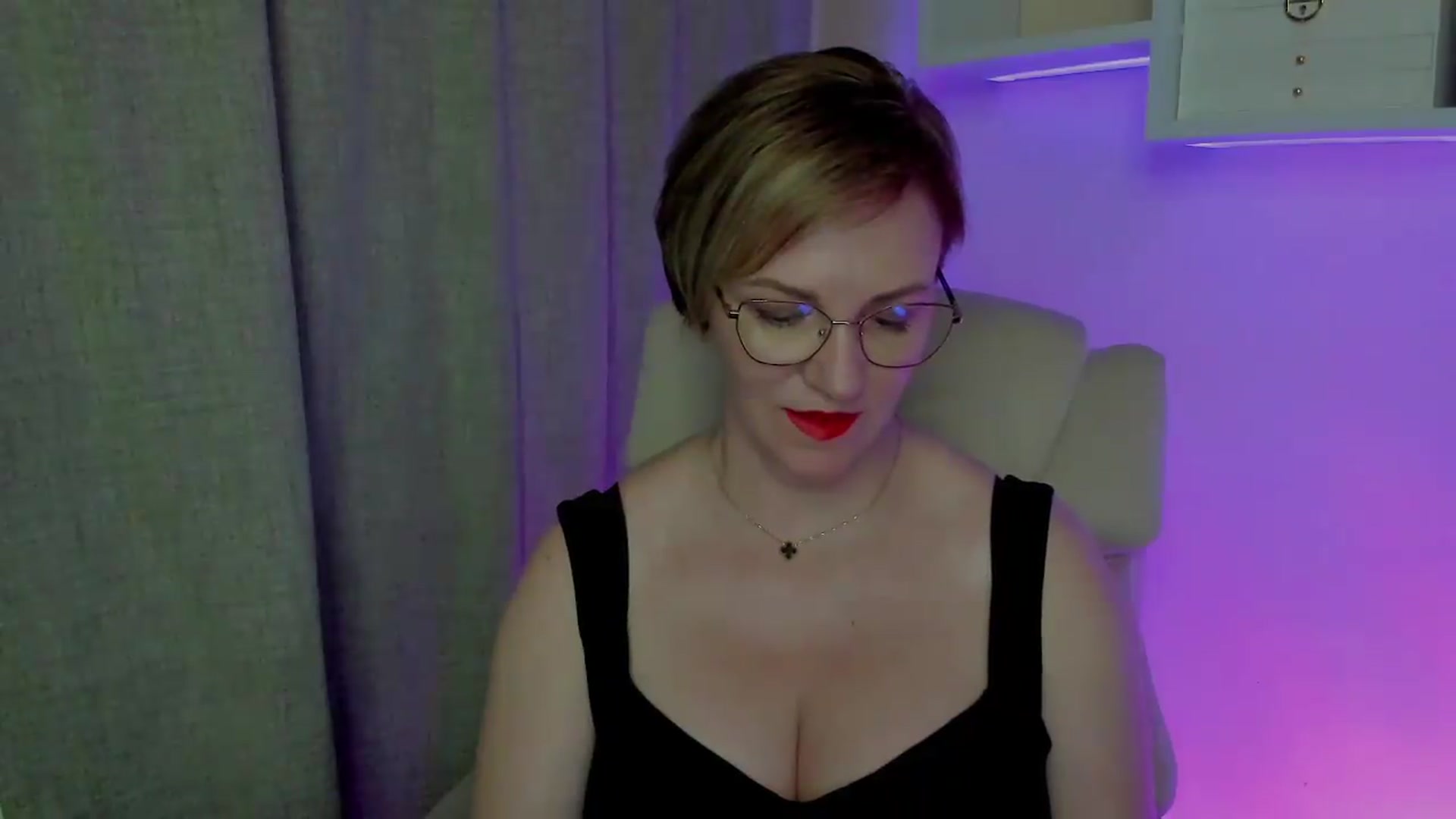 Gallery image thumbnail from EroticFELIZIA's myfreecams stream on, 08/09/2026, 08:55 image 9 of 20