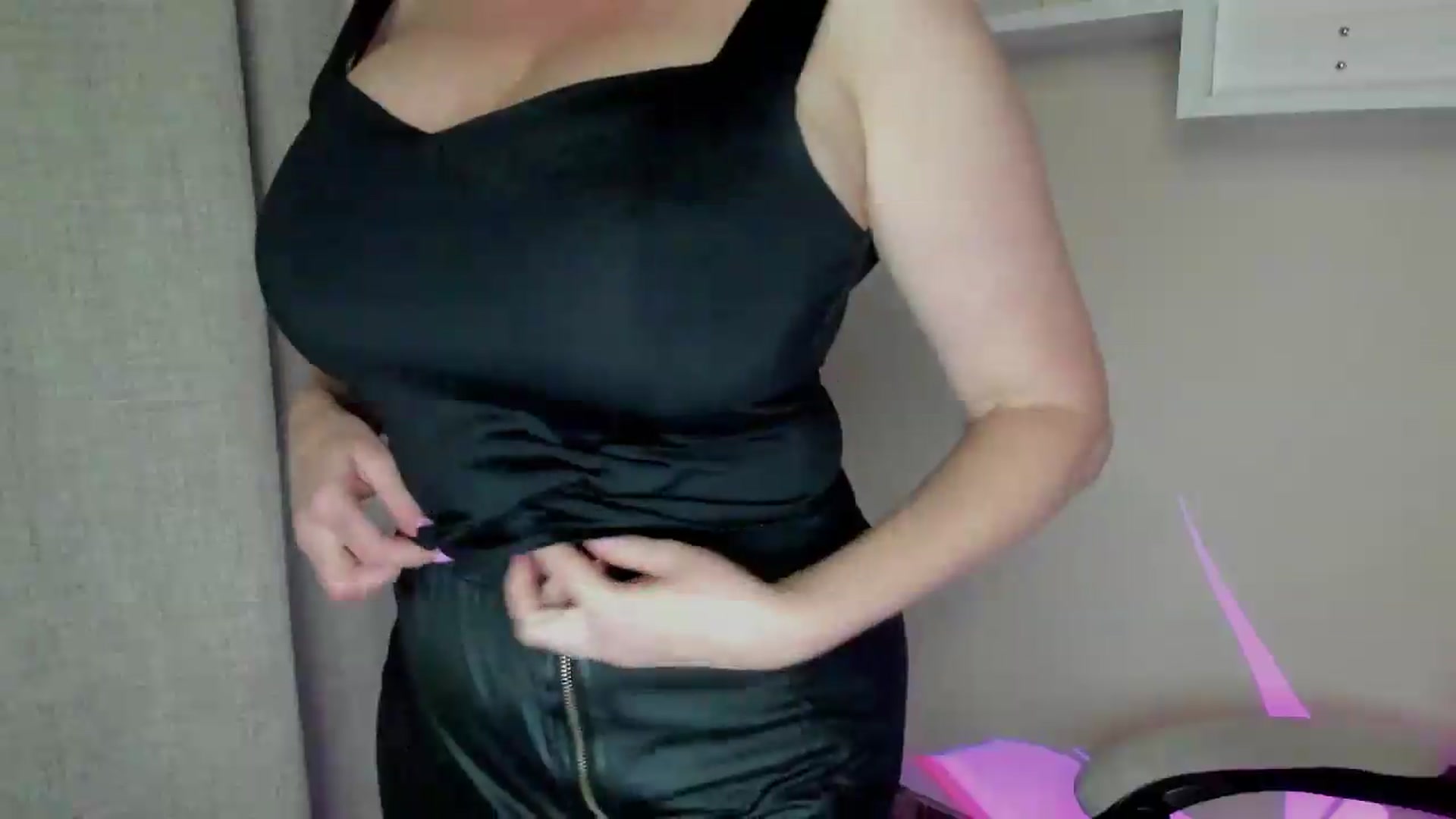 Gallery image thumbnail from EroticFELIZIA's myfreecams stream on, 08/09/2026, 13:29 image 17 of 20