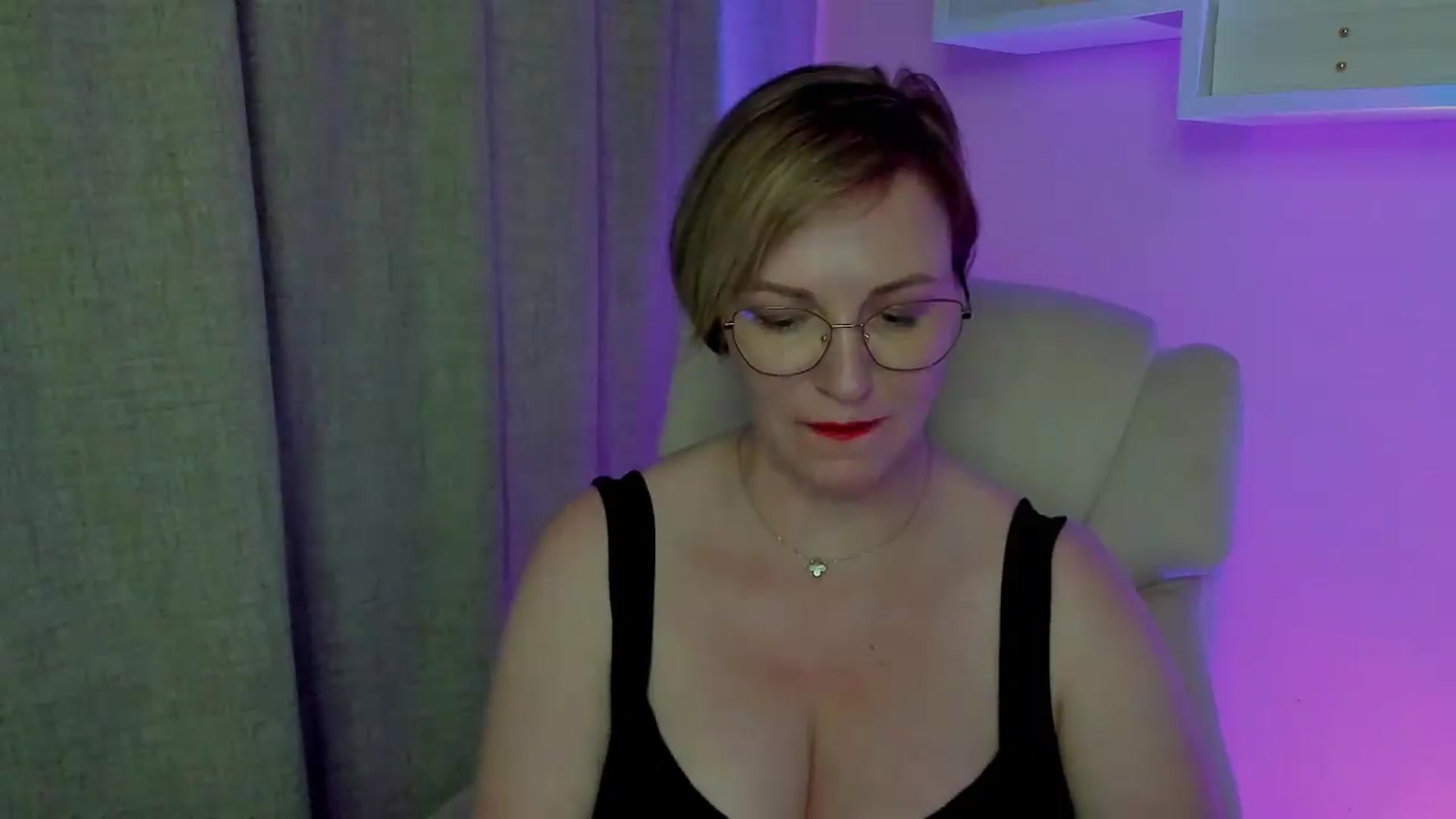 Gallery image thumbnail from EroticFELIZIA's myfreecams stream on, 08/09/2026, 13:29 image 14 of 20