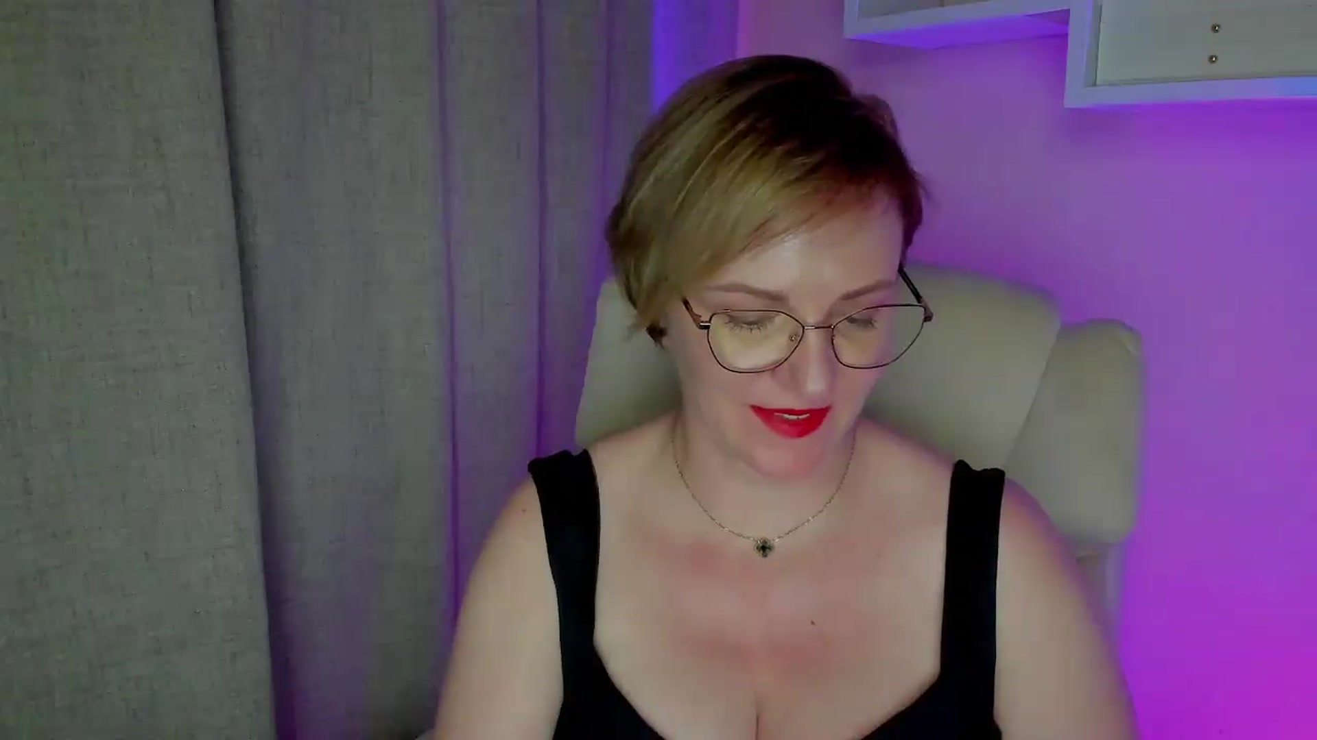 Gallery image thumbnail from EroticFELIZIA's myfreecams stream on, 08/09/2026, 14:21 image 16 of 20