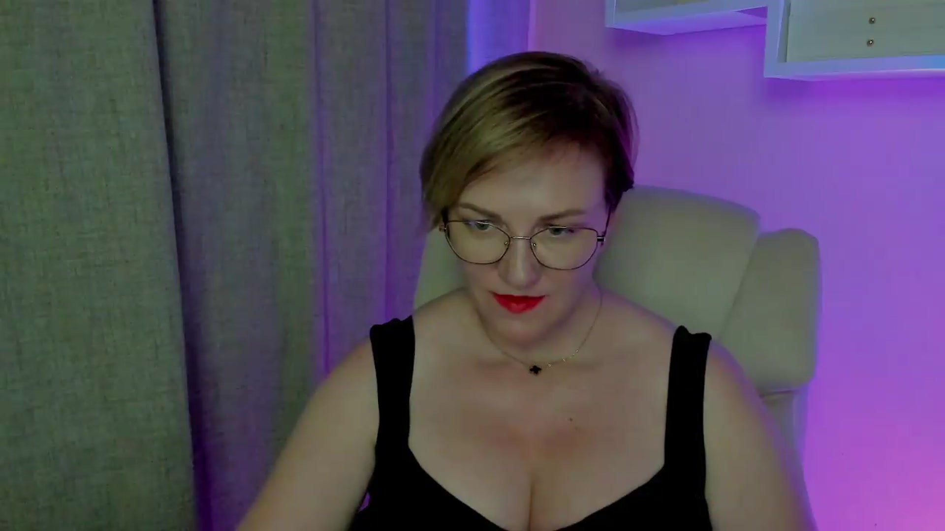 Gallery image thumbnail from EroticFELIZIA's myfreecams stream on, 08/09/2026, 14:21 image 15 of 20