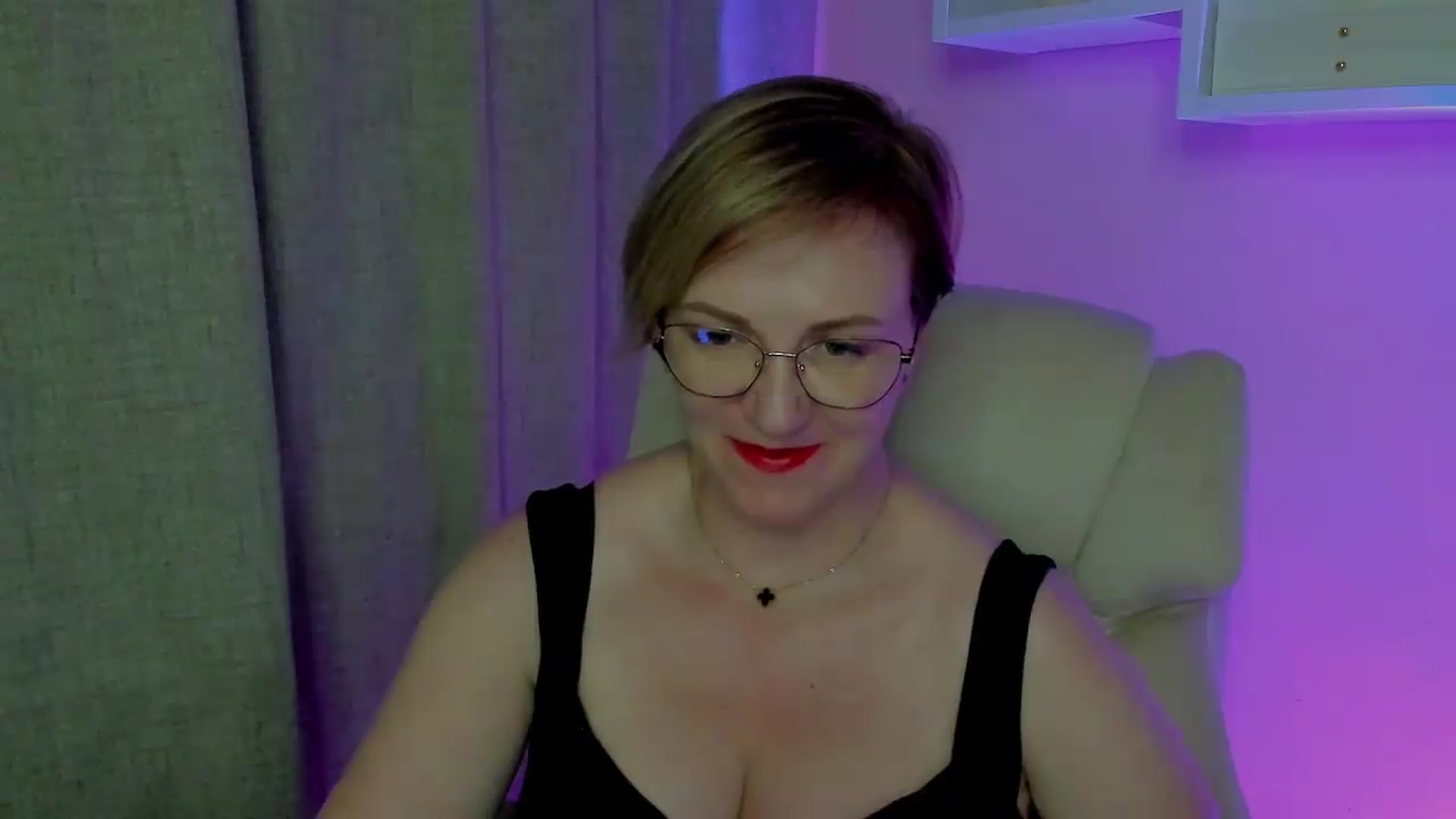 Gallery image thumbnail from EroticFELIZIA's myfreecams stream on, 08/09/2026, 14:21 image 17 of 20