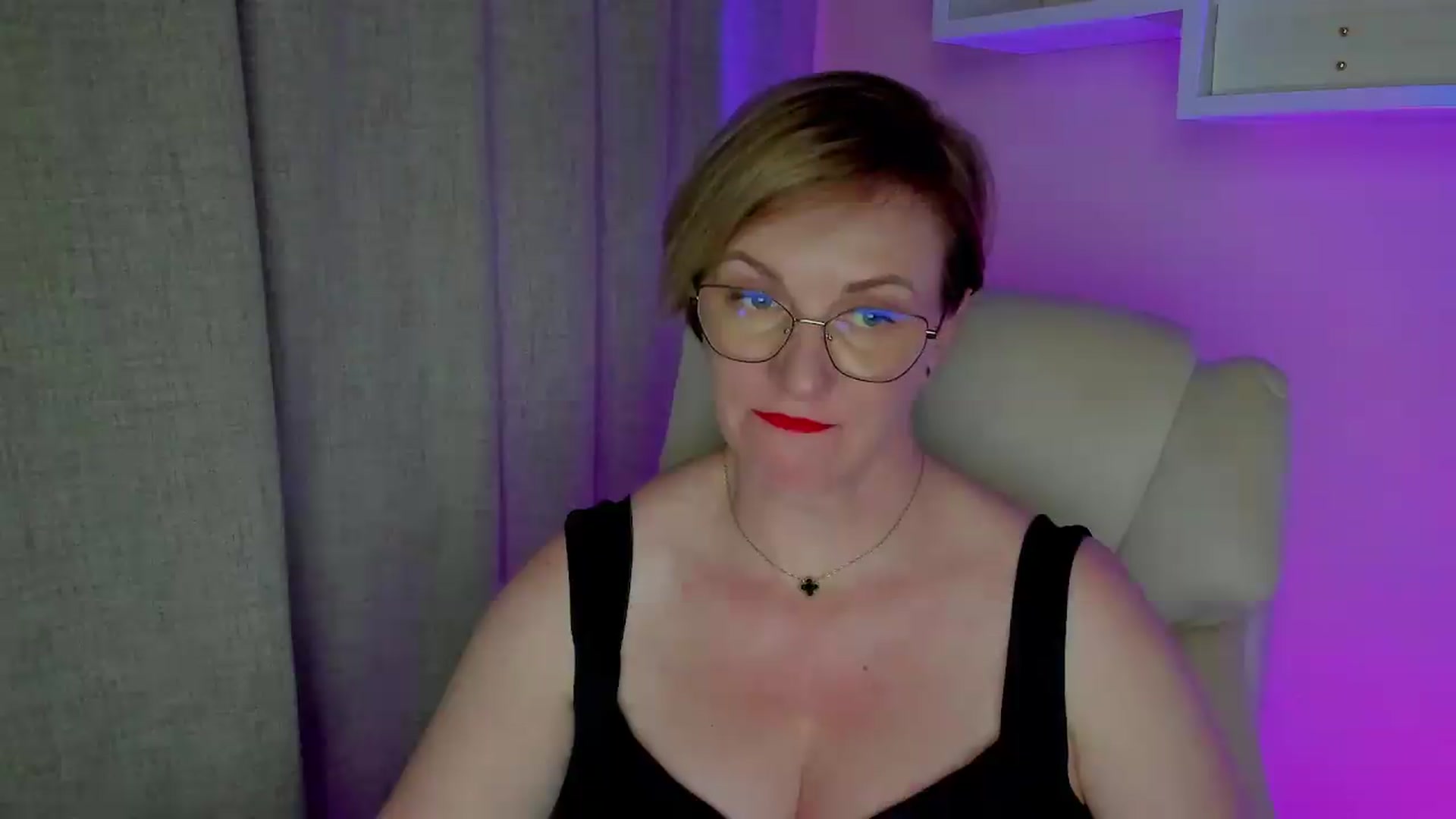 Gallery image thumbnail from EroticFELIZIA's myfreecams stream on, 08/09/2026, 14:21 image 10 of 20