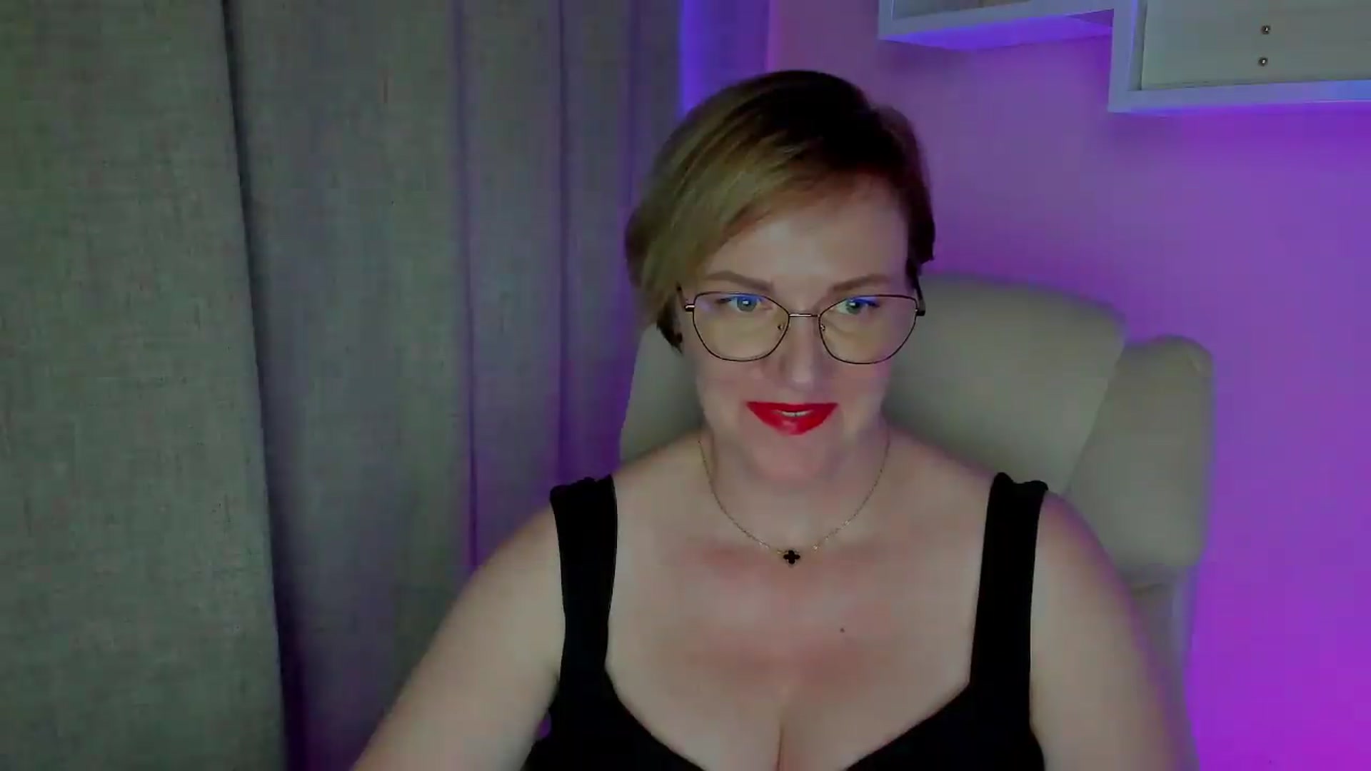 Gallery image thumbnail from EroticFELIZIA's myfreecams stream on, 08/09/2026, 14:21 image 13 of 20