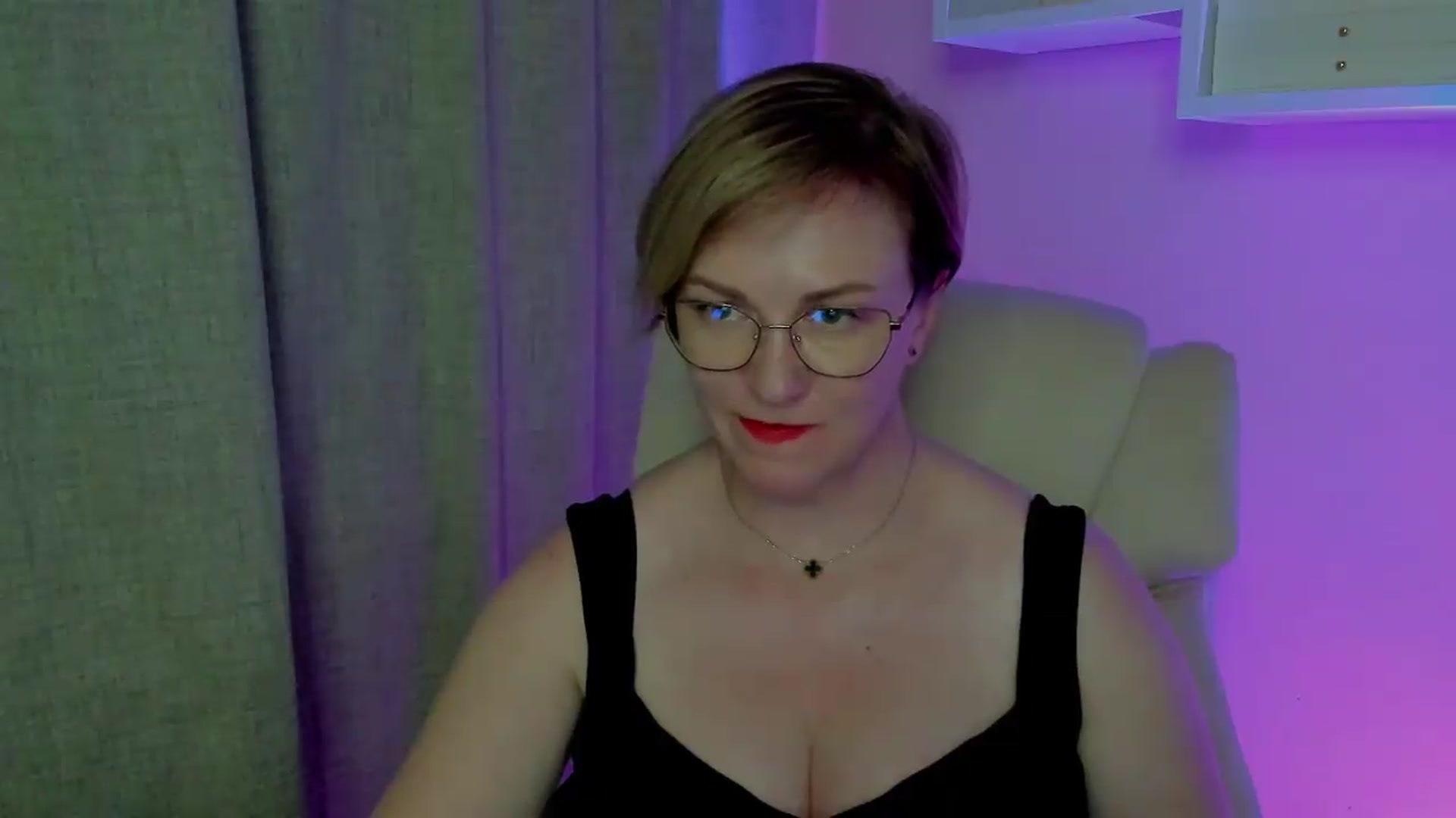 Gallery image thumbnail from EroticFELIZIA's myfreecams stream on, 08/09/2026, 14:21 image 2 of 20