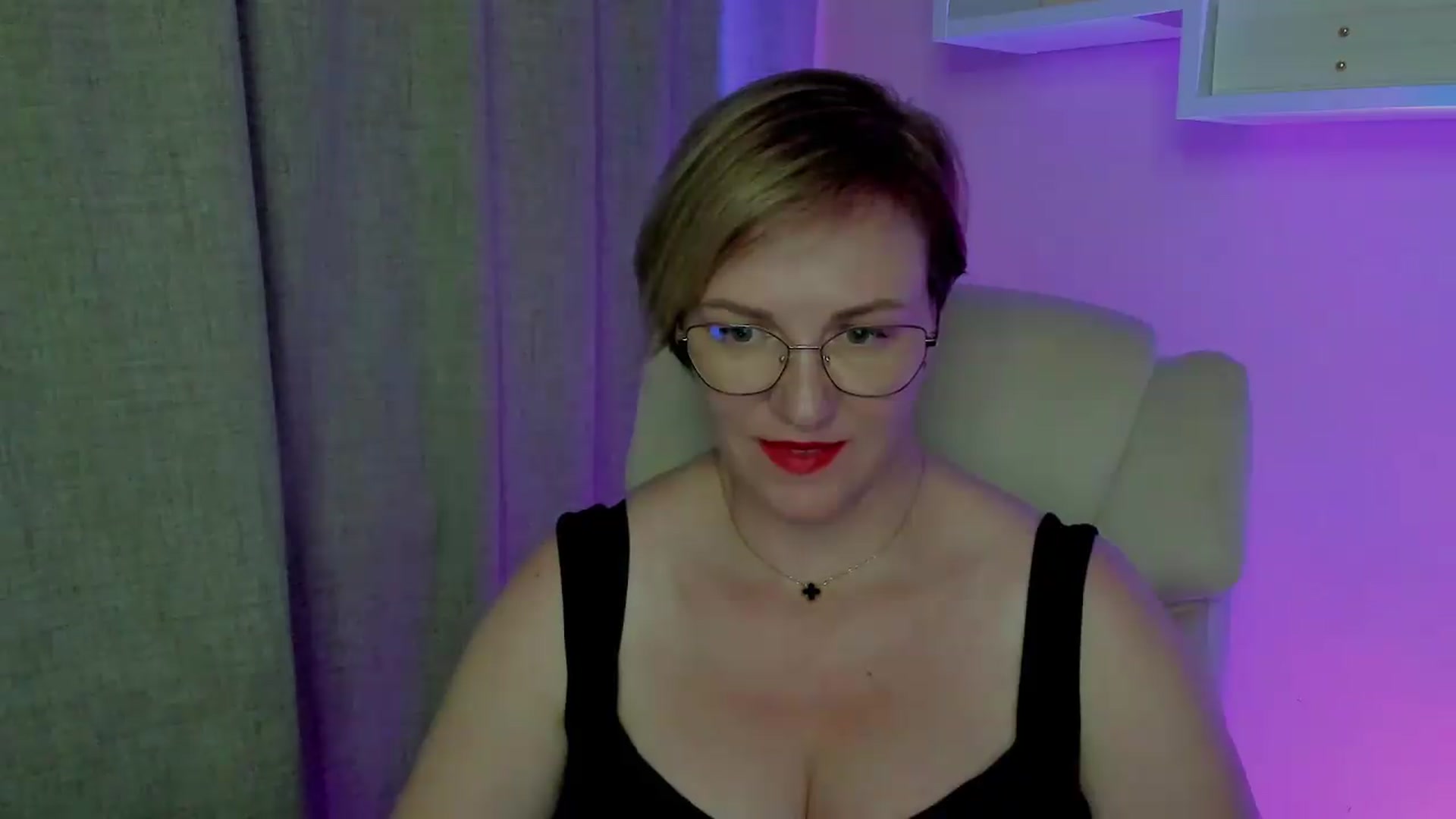 Gallery image thumbnail from EroticFELIZIA's myfreecams stream on, 08/09/2026, 14:21 image 18 of 20