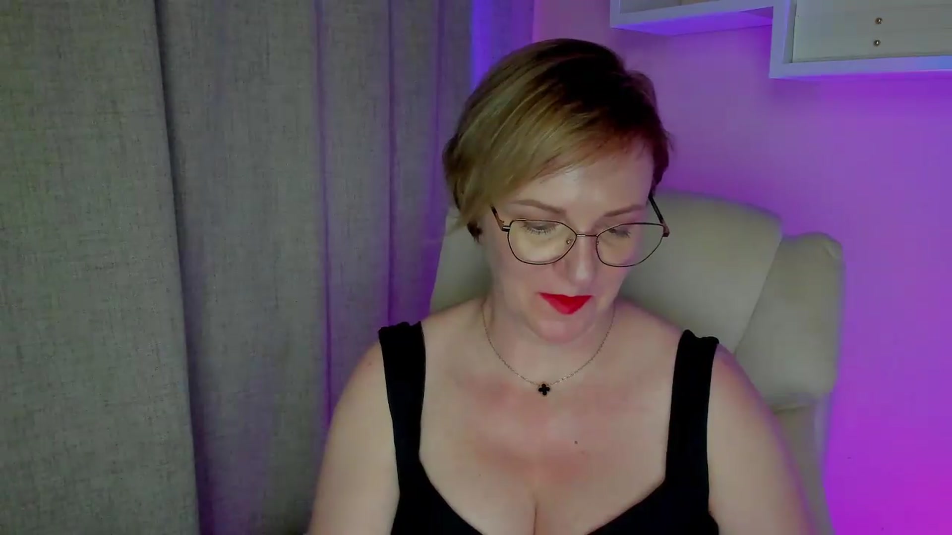 Gallery image thumbnail from EroticFELIZIA's myfreecams stream on, 08/09/2026, 14:21 image 12 of 20