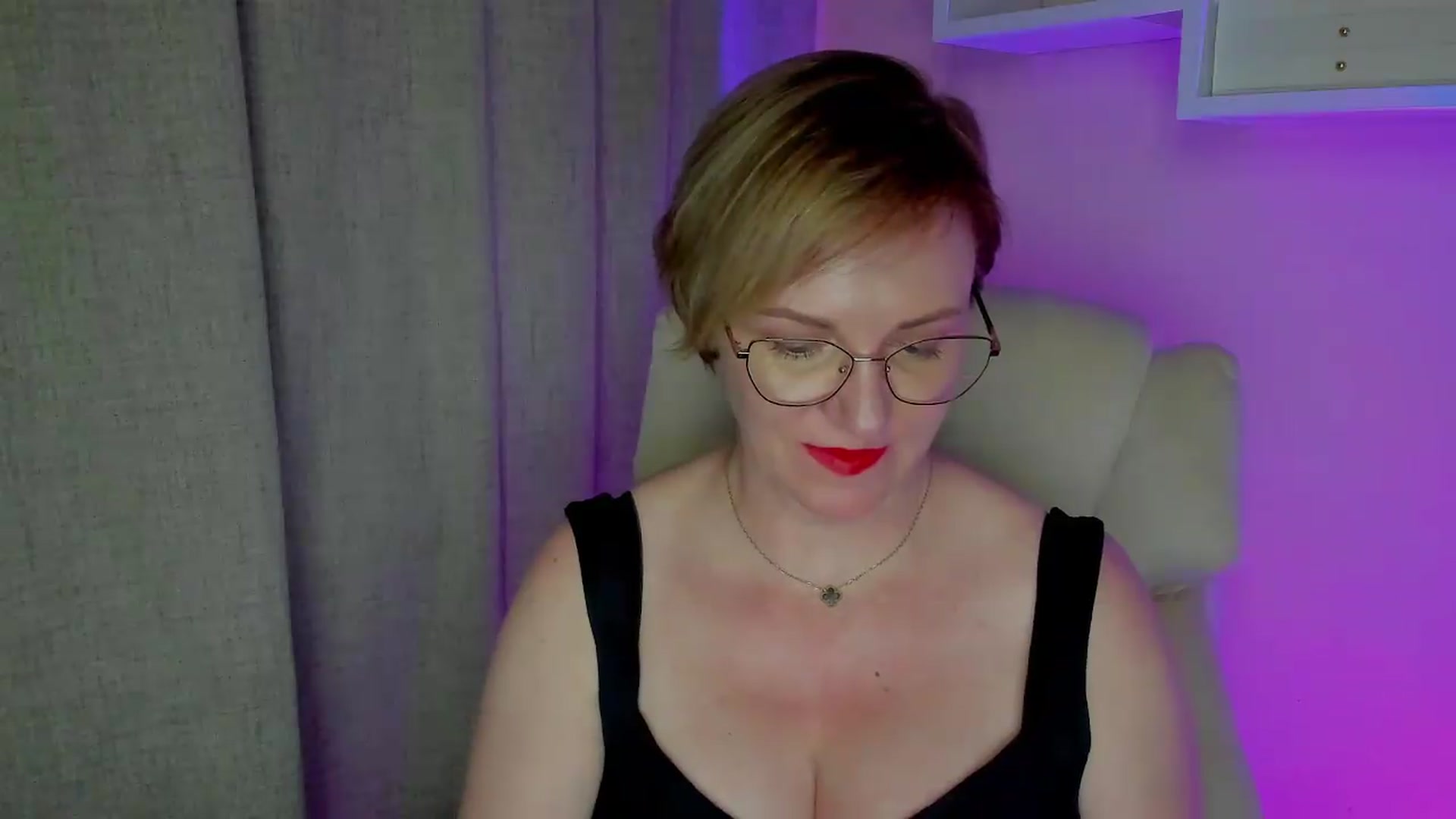 Gallery image thumbnail from EroticFELIZIA's myfreecams stream on, 08/09/2026, 14:21 image 6 of 20