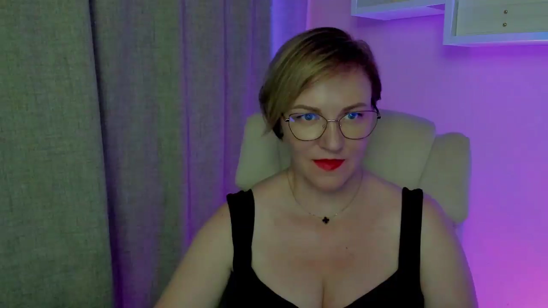 Gallery image thumbnail from EroticFELIZIA's myfreecams stream on, 08/09/2026, 14:21 image 19 of 20